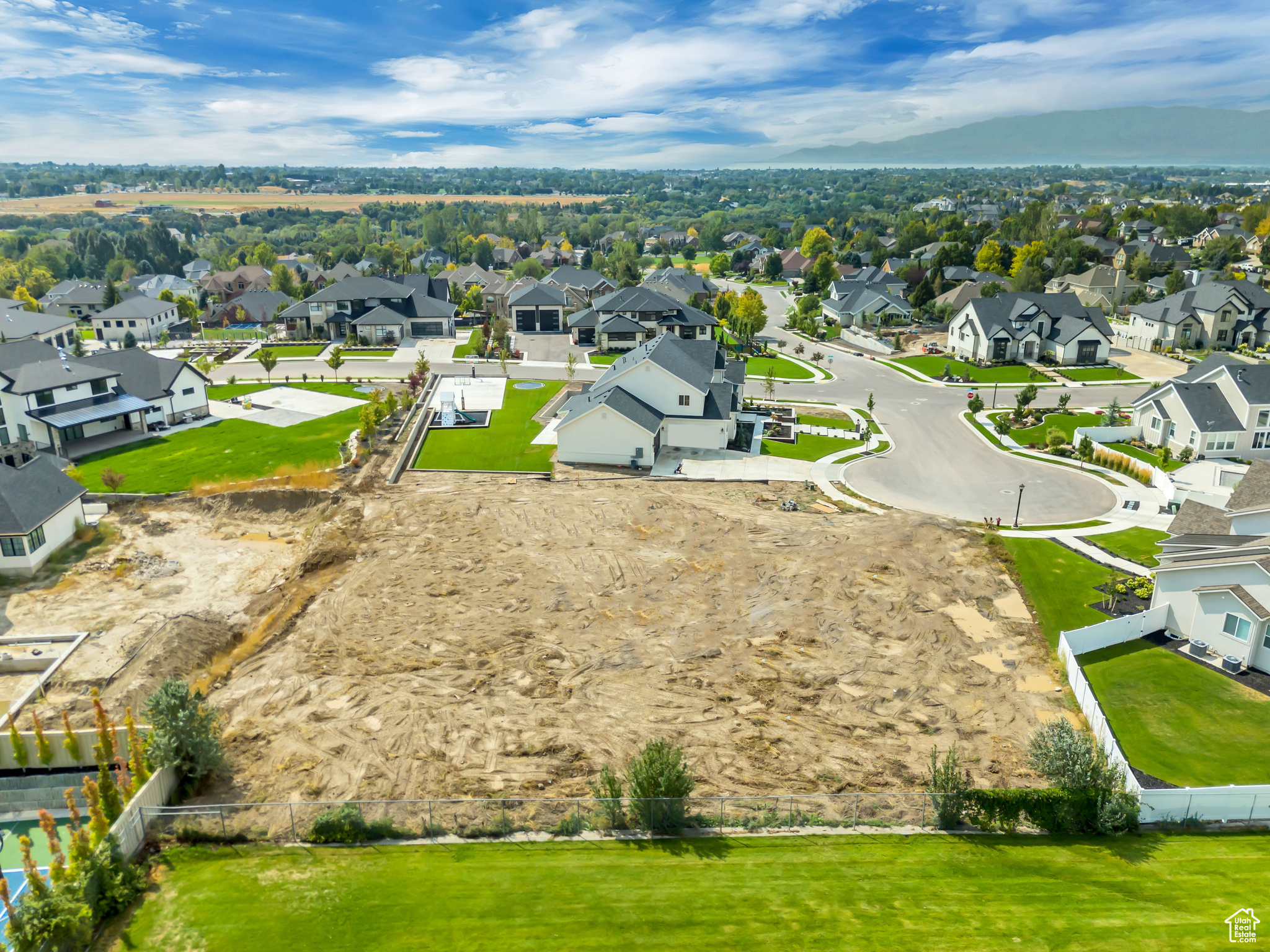 OAK RIDGE PHASE 2 - Land