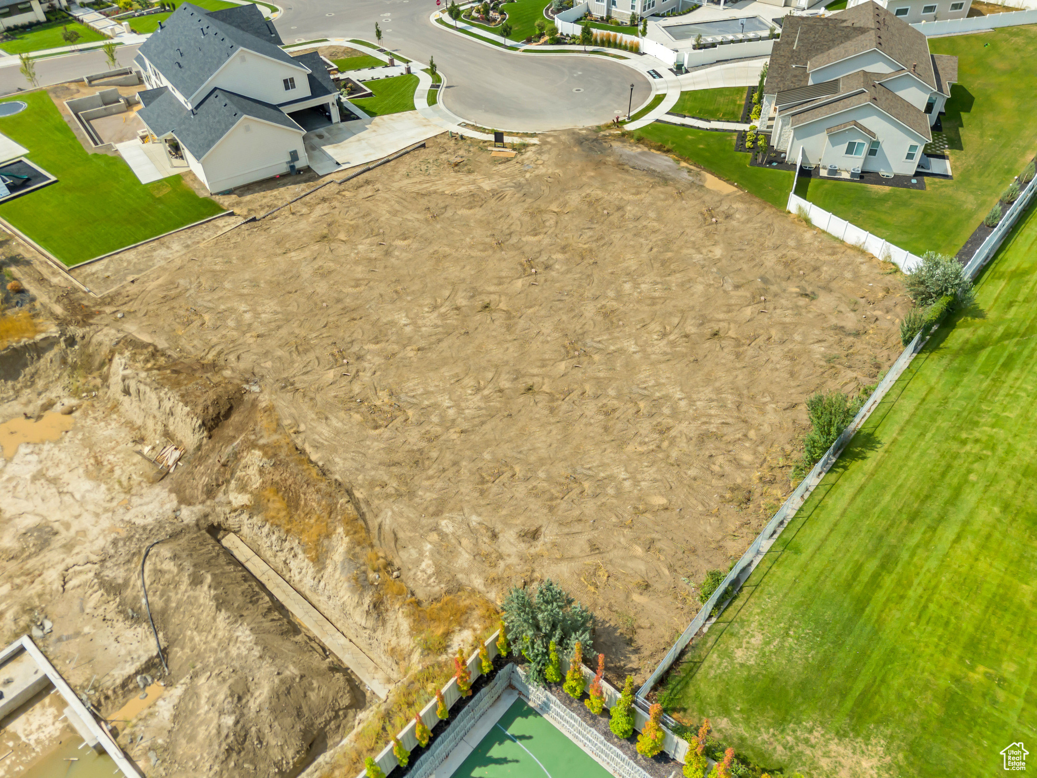 OAK RIDGE PHASE 2 - Land