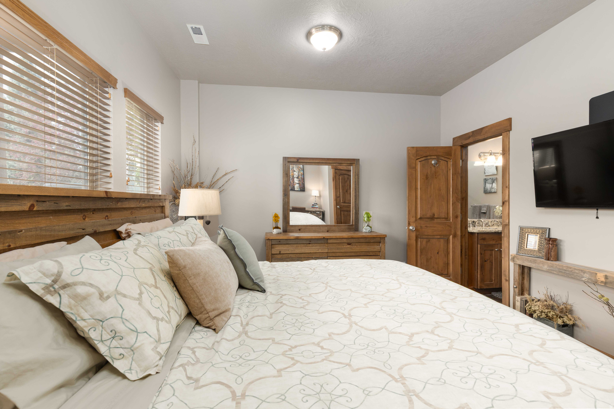 MOOSE HOLLOW - Residential