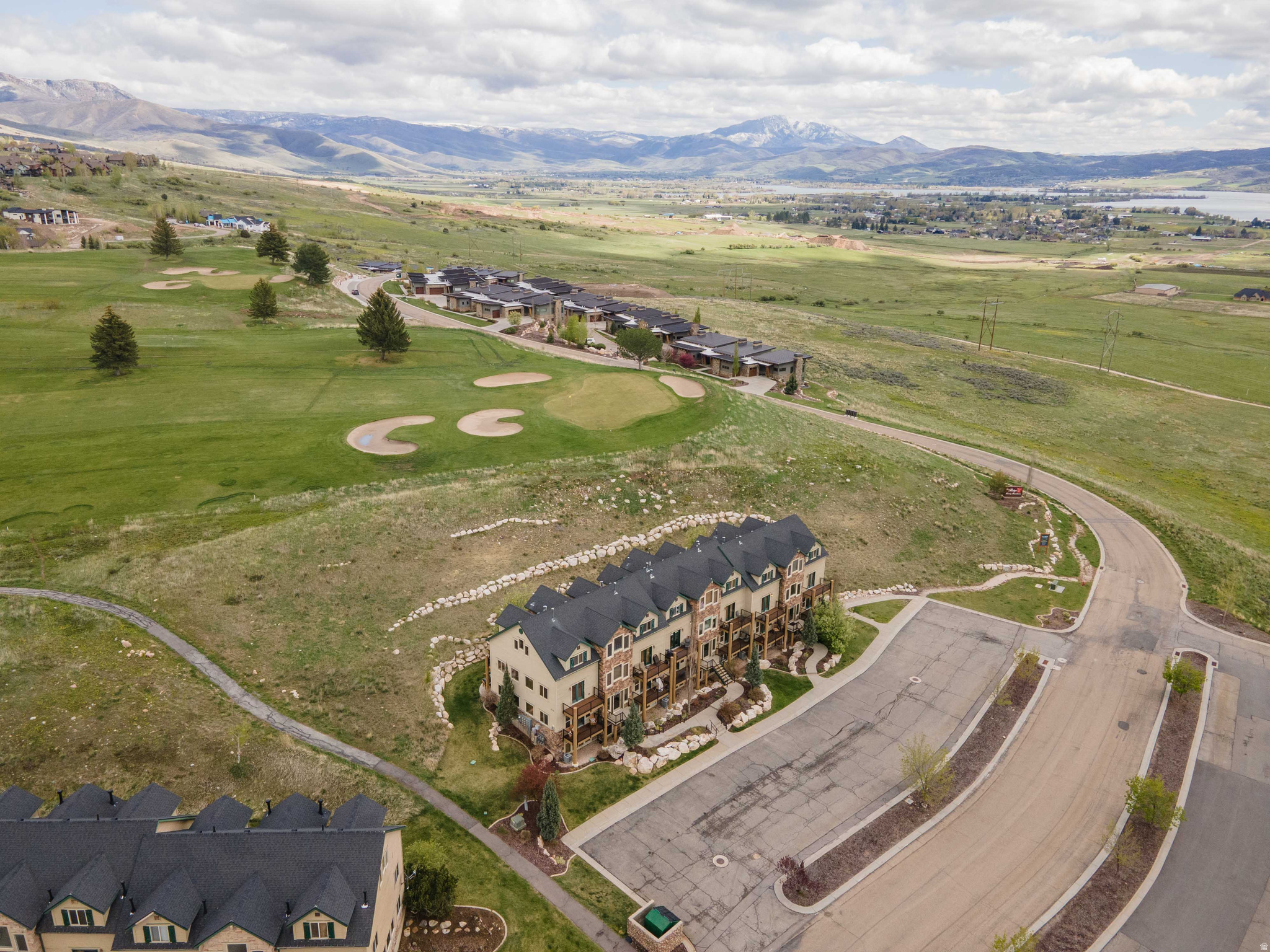 MOOSE HOLLOW - Residential