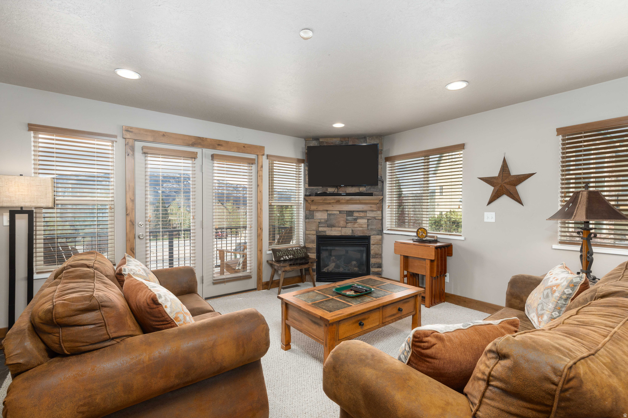 MOOSE HOLLOW - Residential