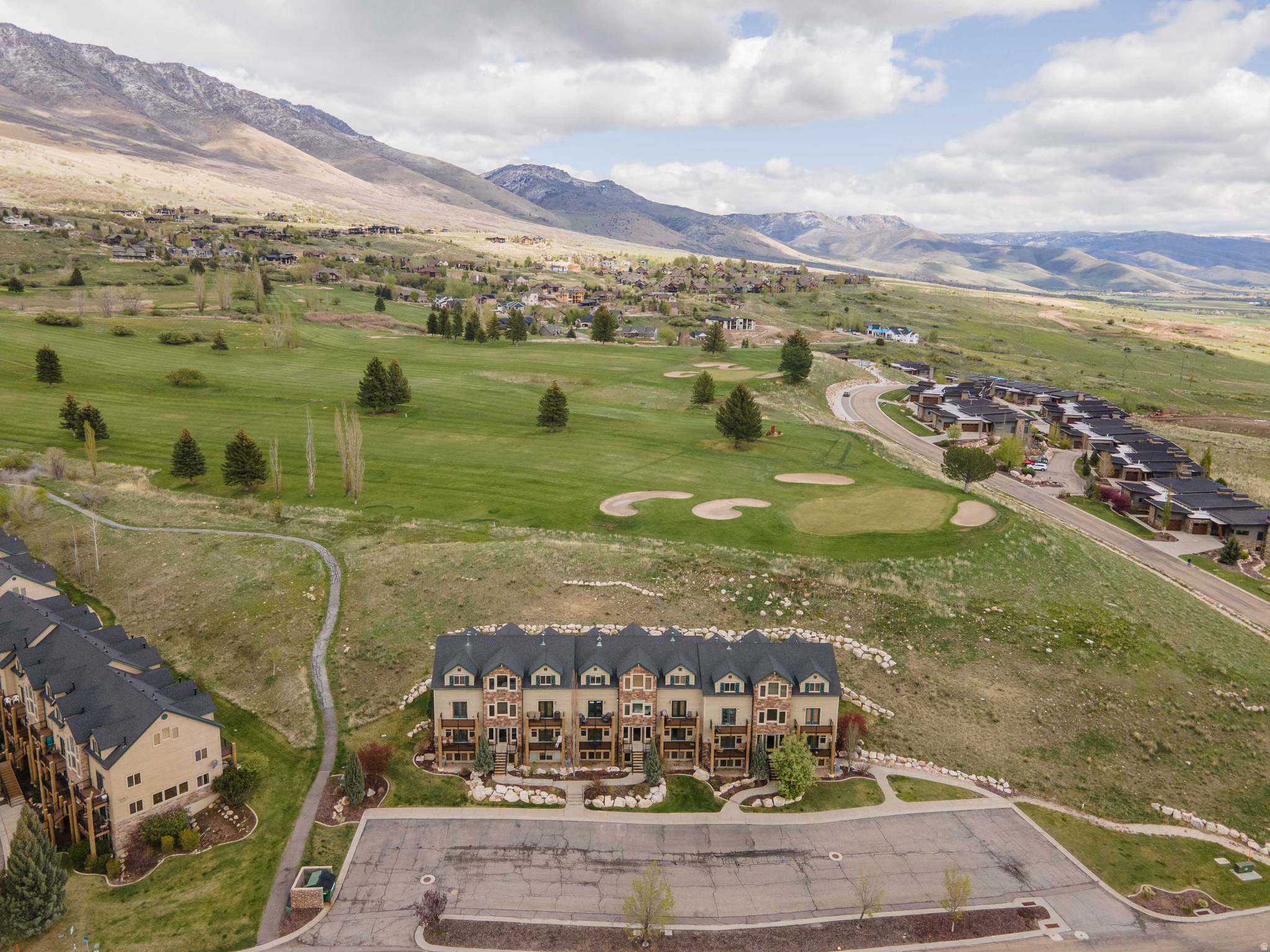 MOOSE HOLLOW - Residential