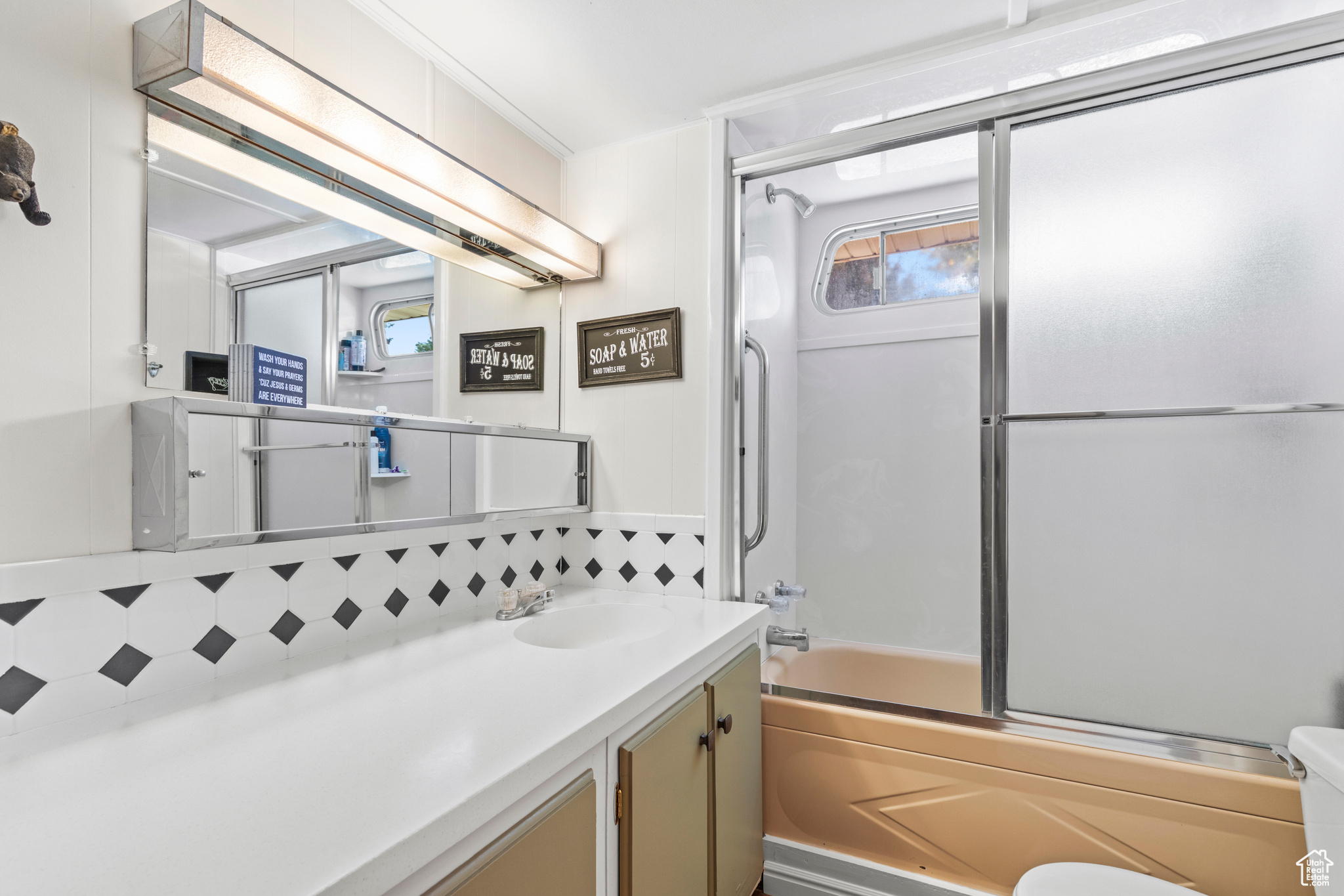 SWEETWATER TRAILER - Residential