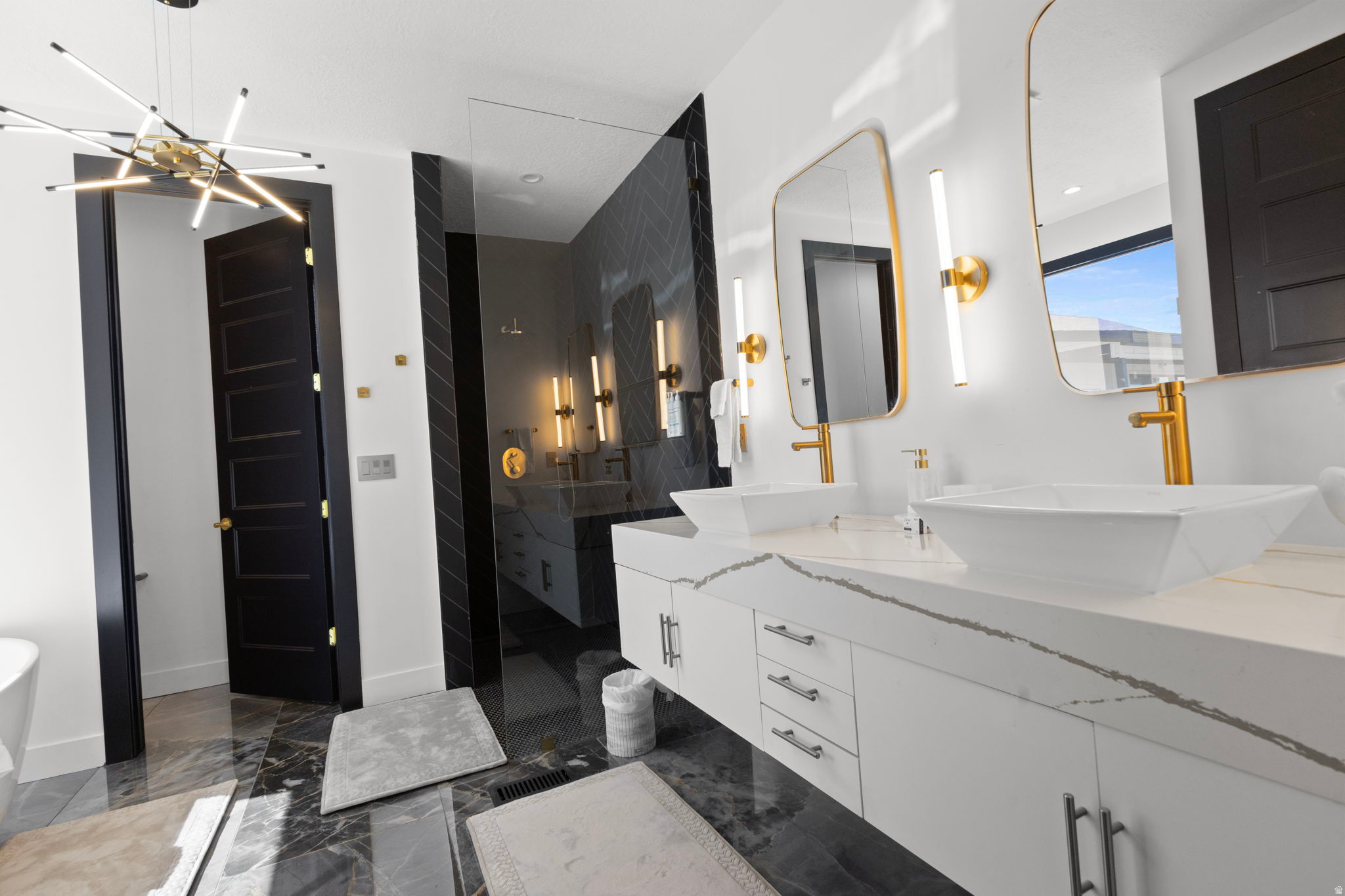 OMEGA SUB 6 - Residential