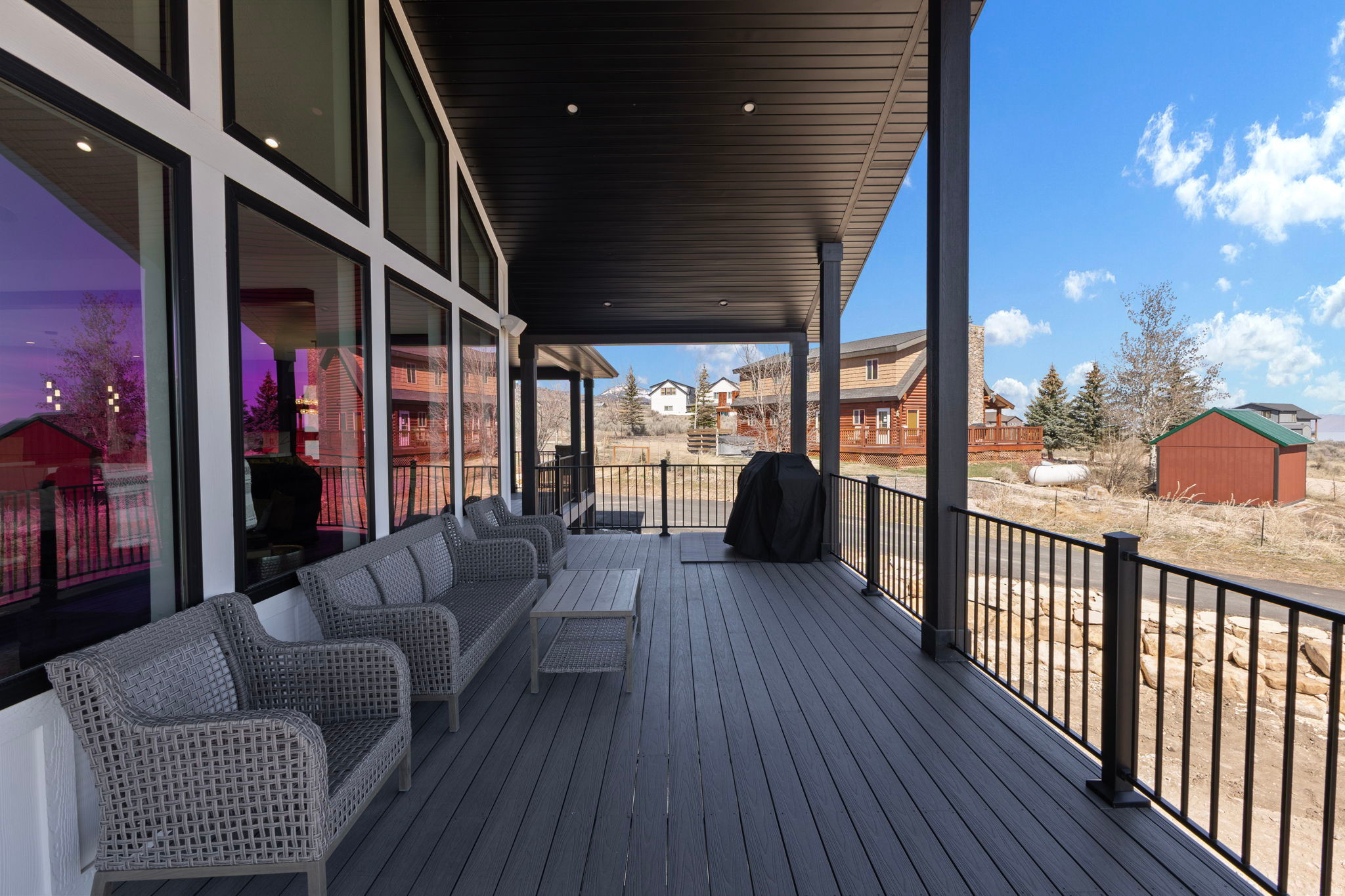 OMEGA SUB 6 - Residential