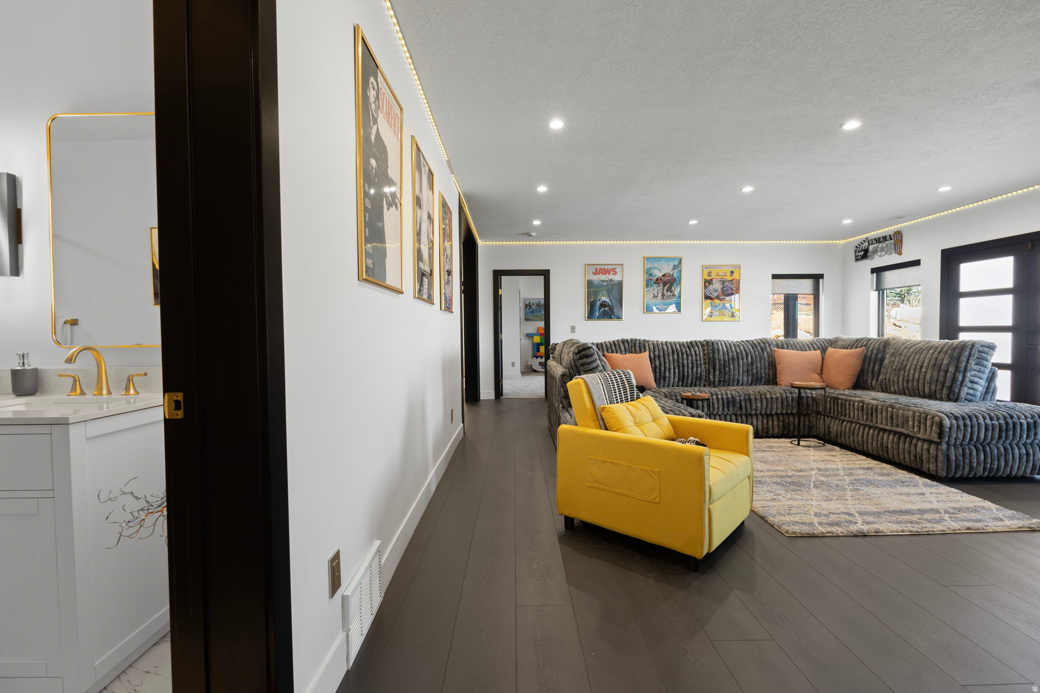 OMEGA SUB 6 - Residential