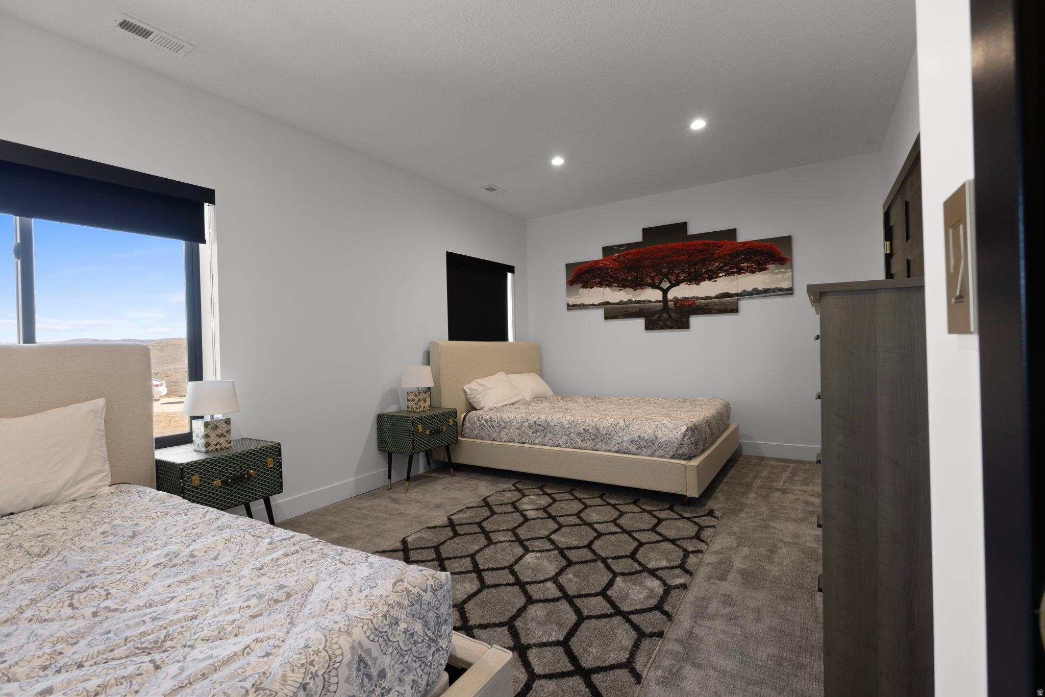 OMEGA SUB 6 - Residential