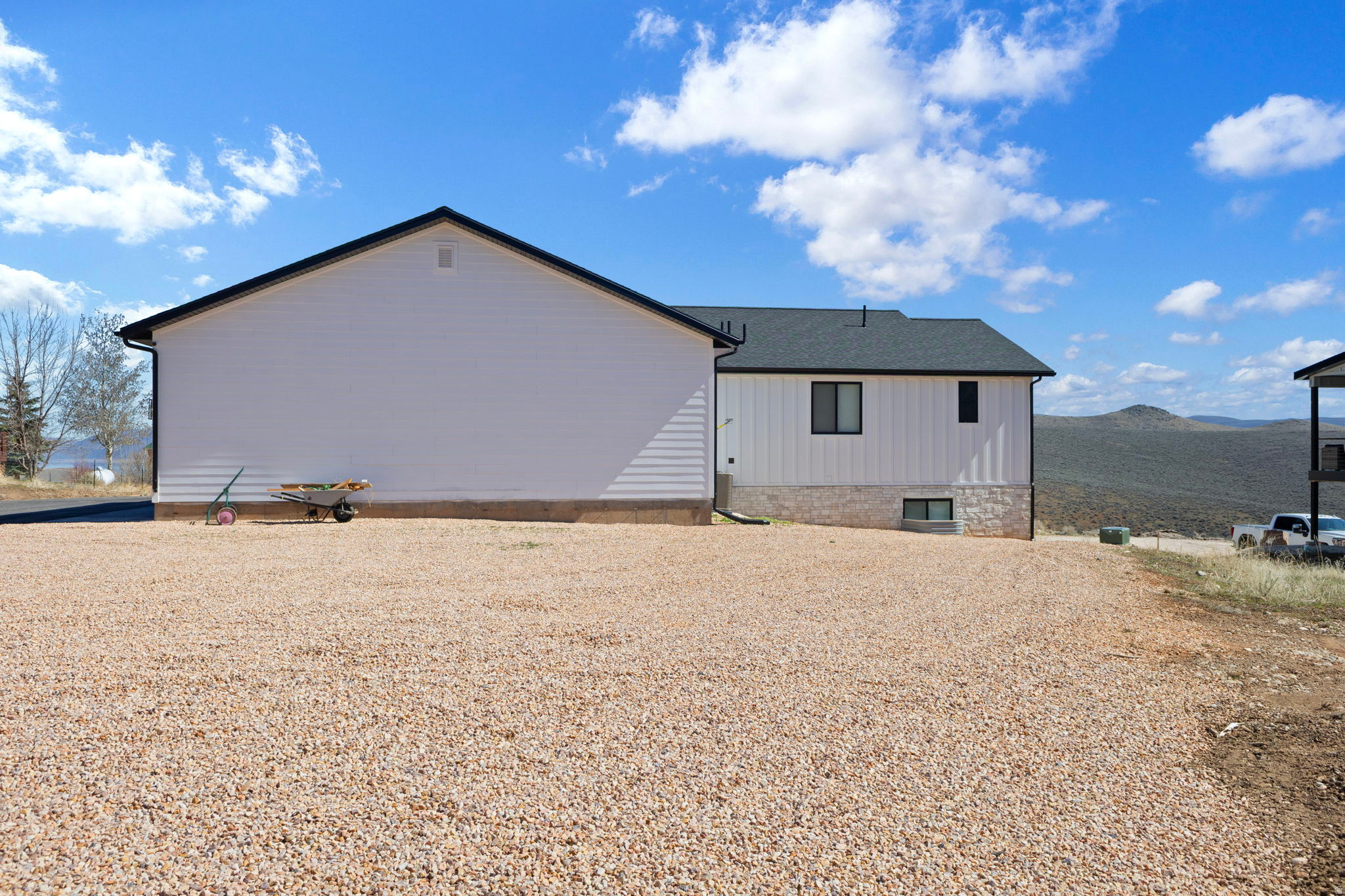 OMEGA SUB 6 - Residential