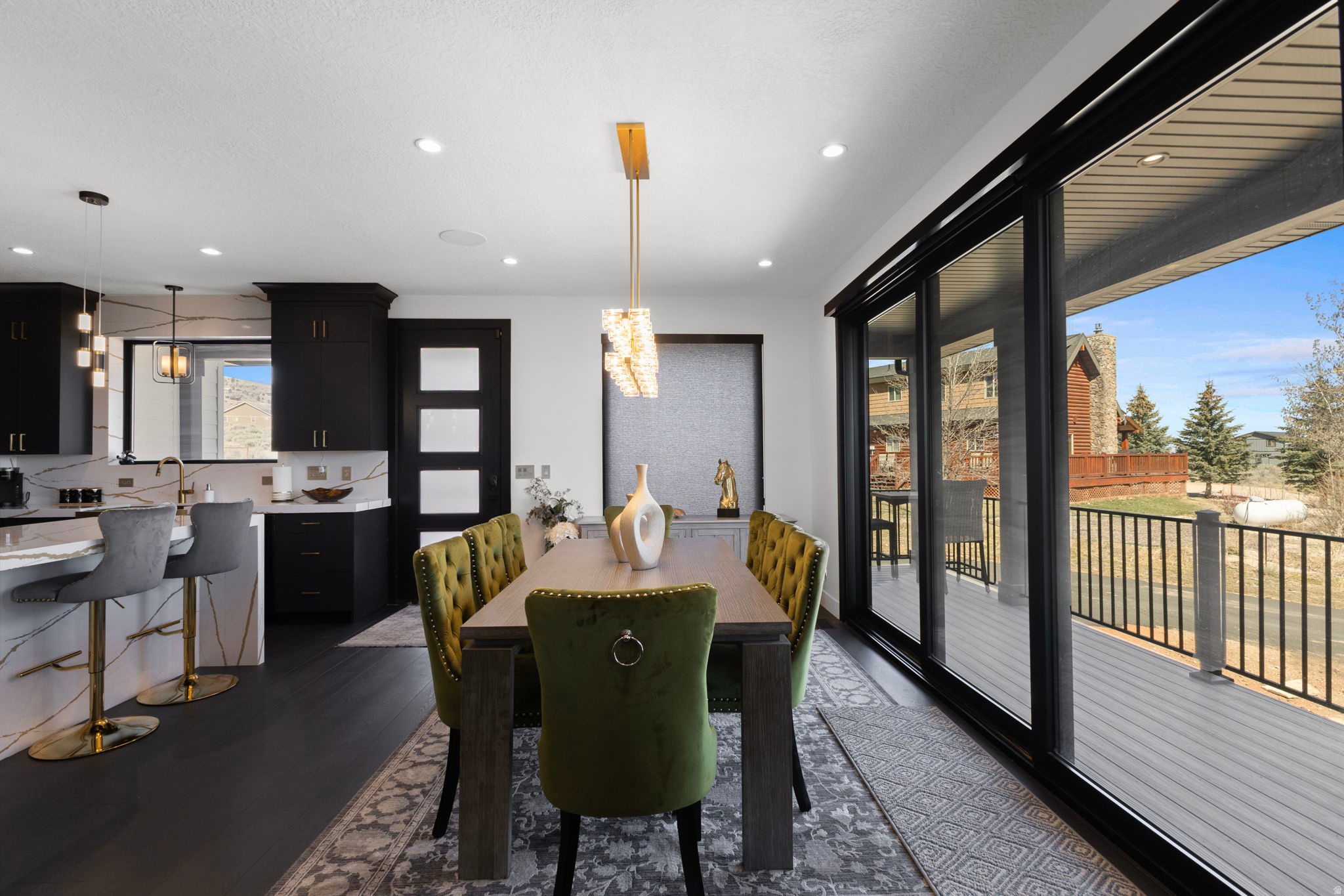 OMEGA SUB 6 - Residential