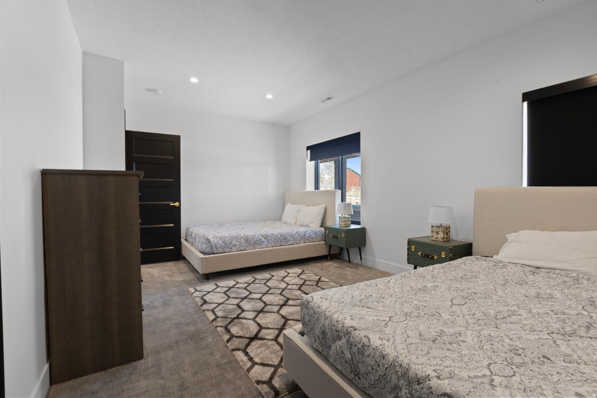 OMEGA SUB 6 - Residential