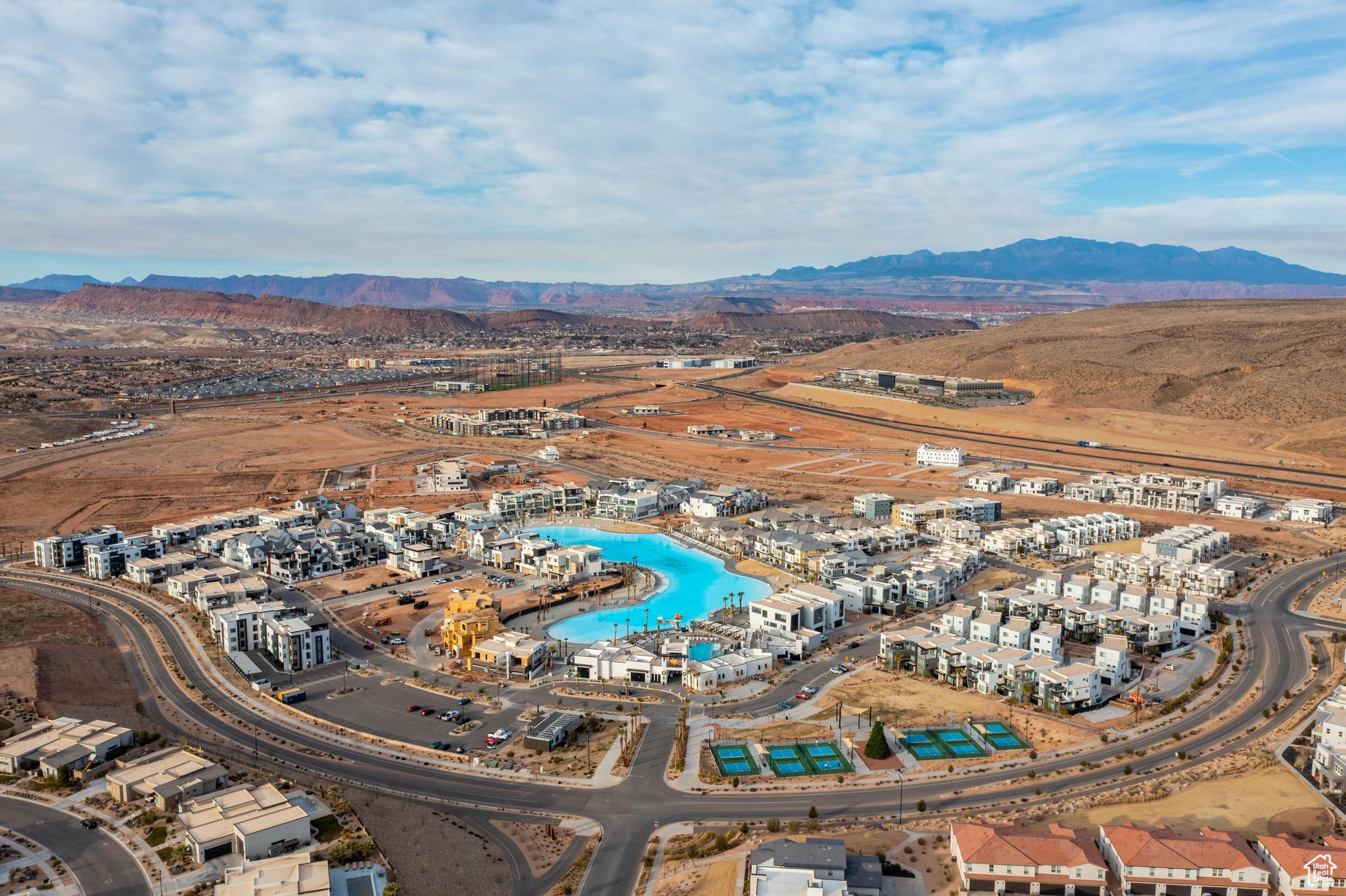 DESERT COLOR RESORT PH 5 - Residential