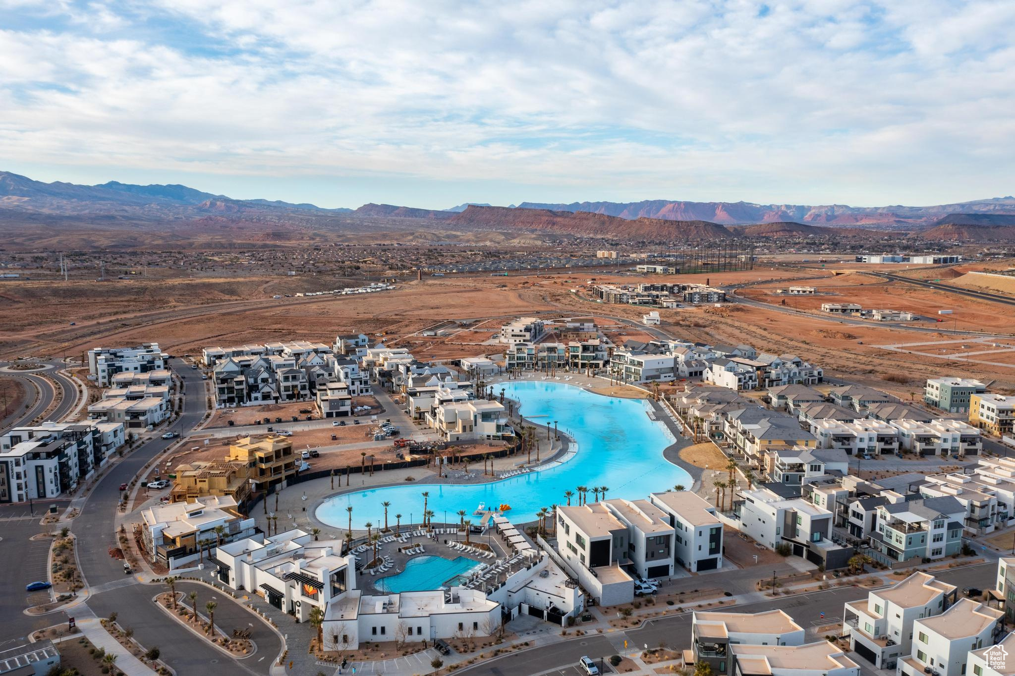 DESERT COLOR RESORT PH 5 - Residential