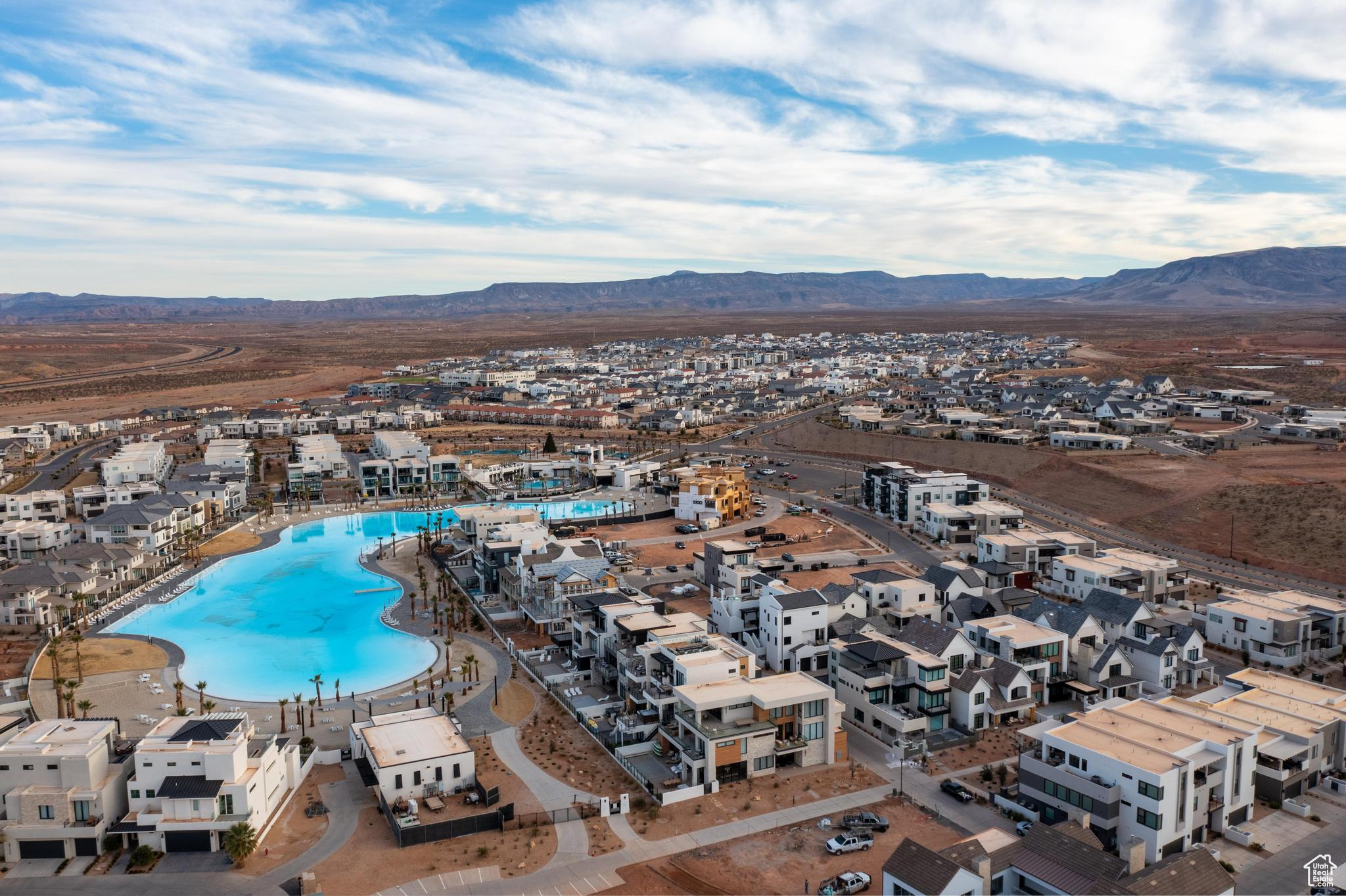 DESERT COLOR RESORT PH 5 - Residential