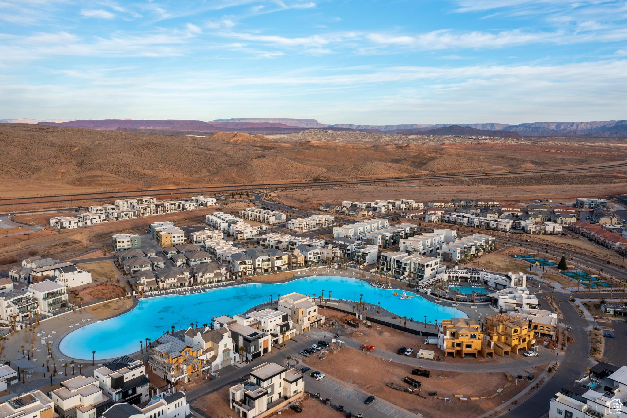 DESERT COLOR RESORT PH 5 - Residential