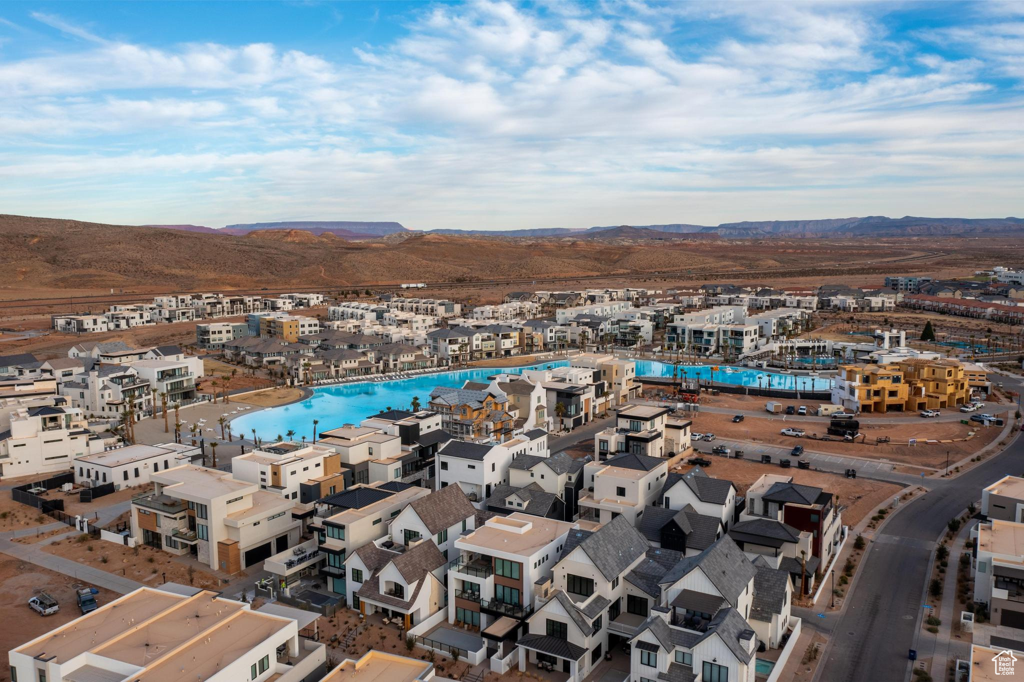 DESERT COLOR RESORT PH 5 - Residential