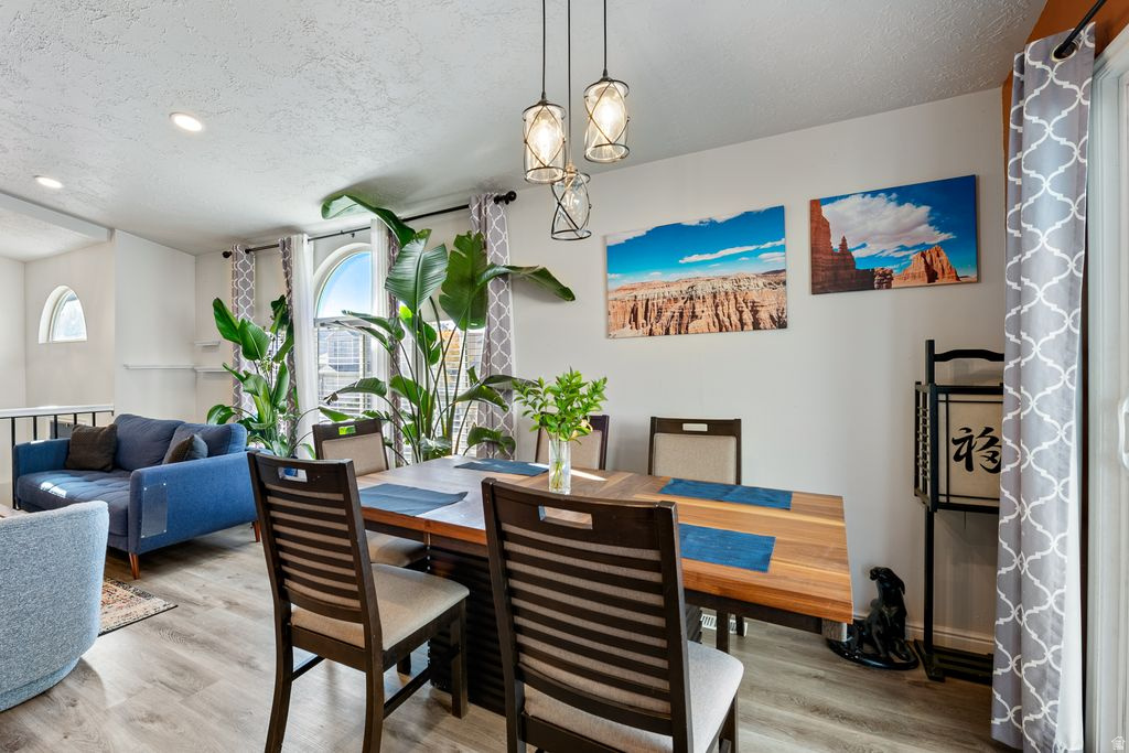 RIVER RIDGE - Residential