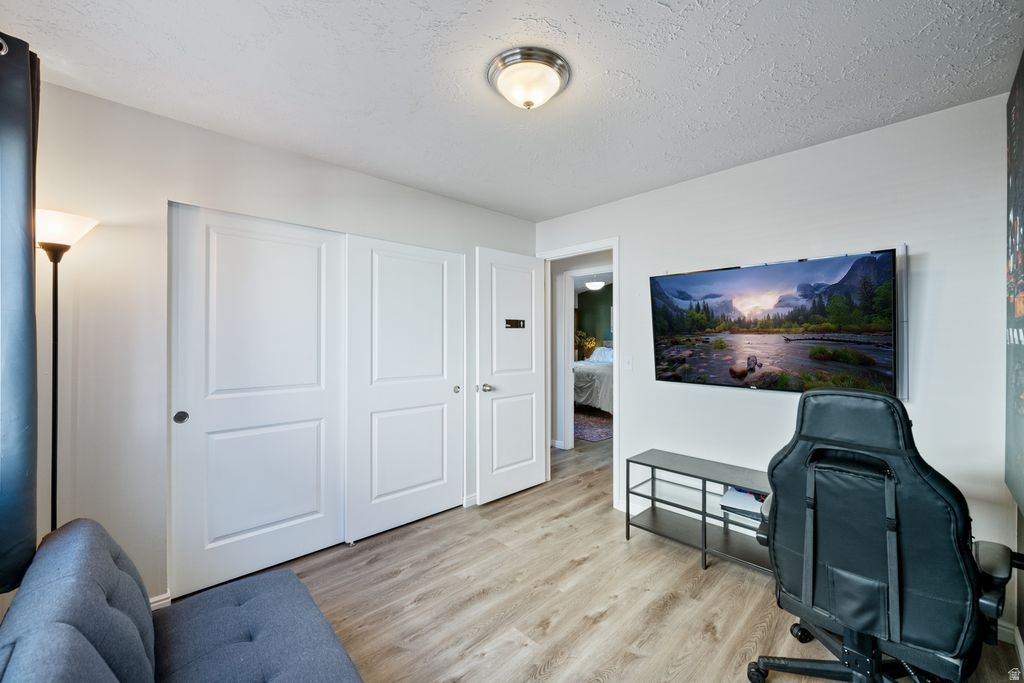 RIVER RIDGE - Residential