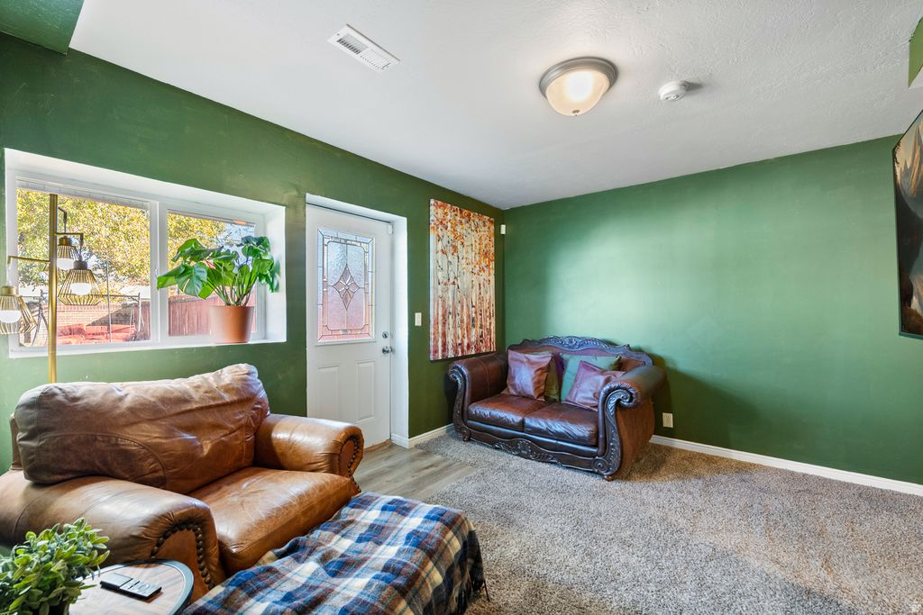 RIVER RIDGE - Residential