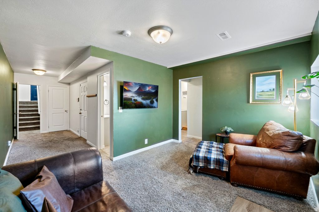 RIVER RIDGE - Residential