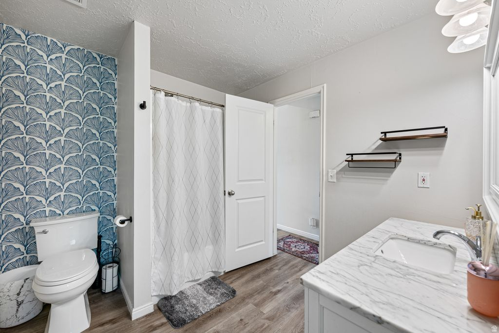 RIVER RIDGE - Residential