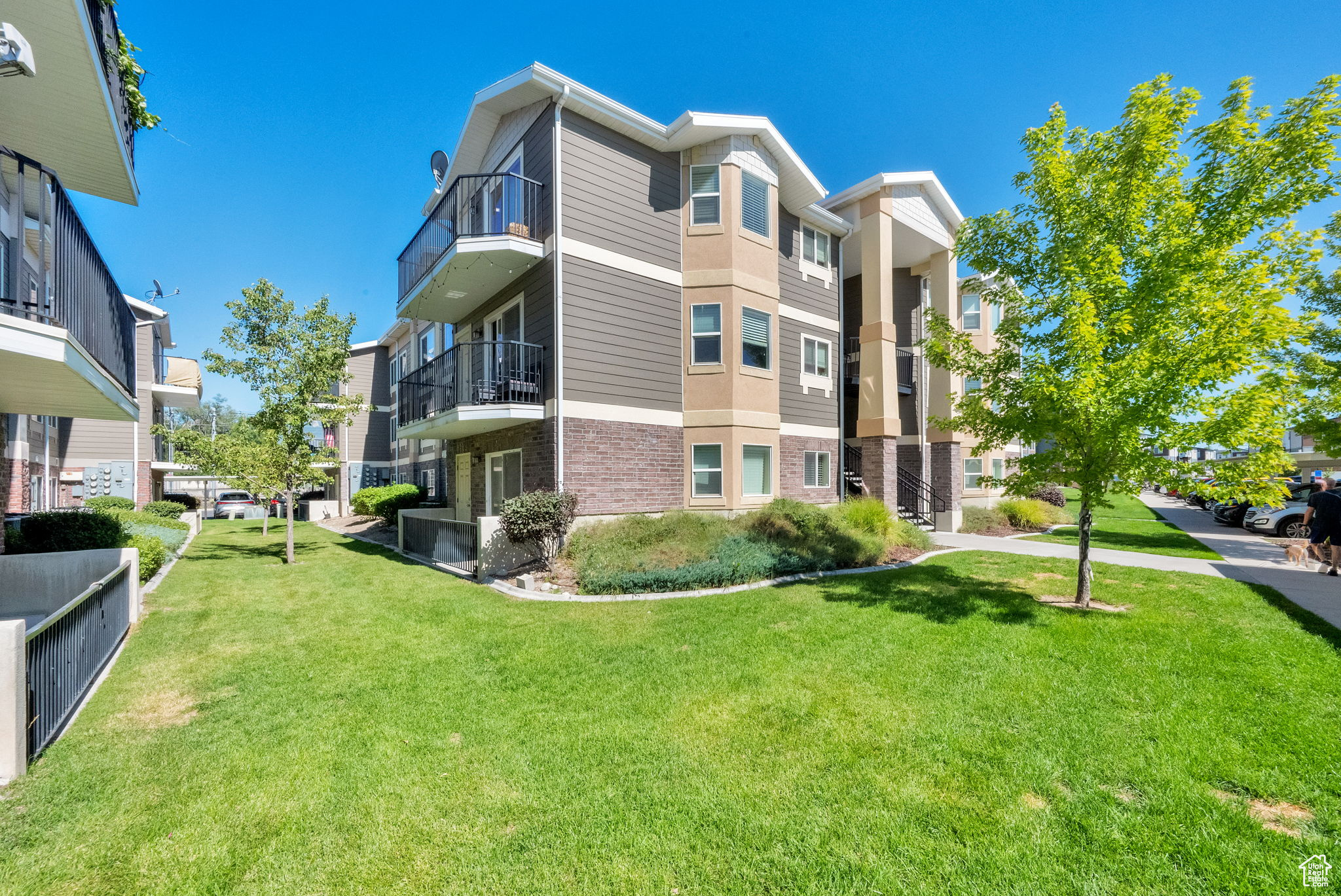 EAST TOWN VILLAGE PH 28 - Residential
