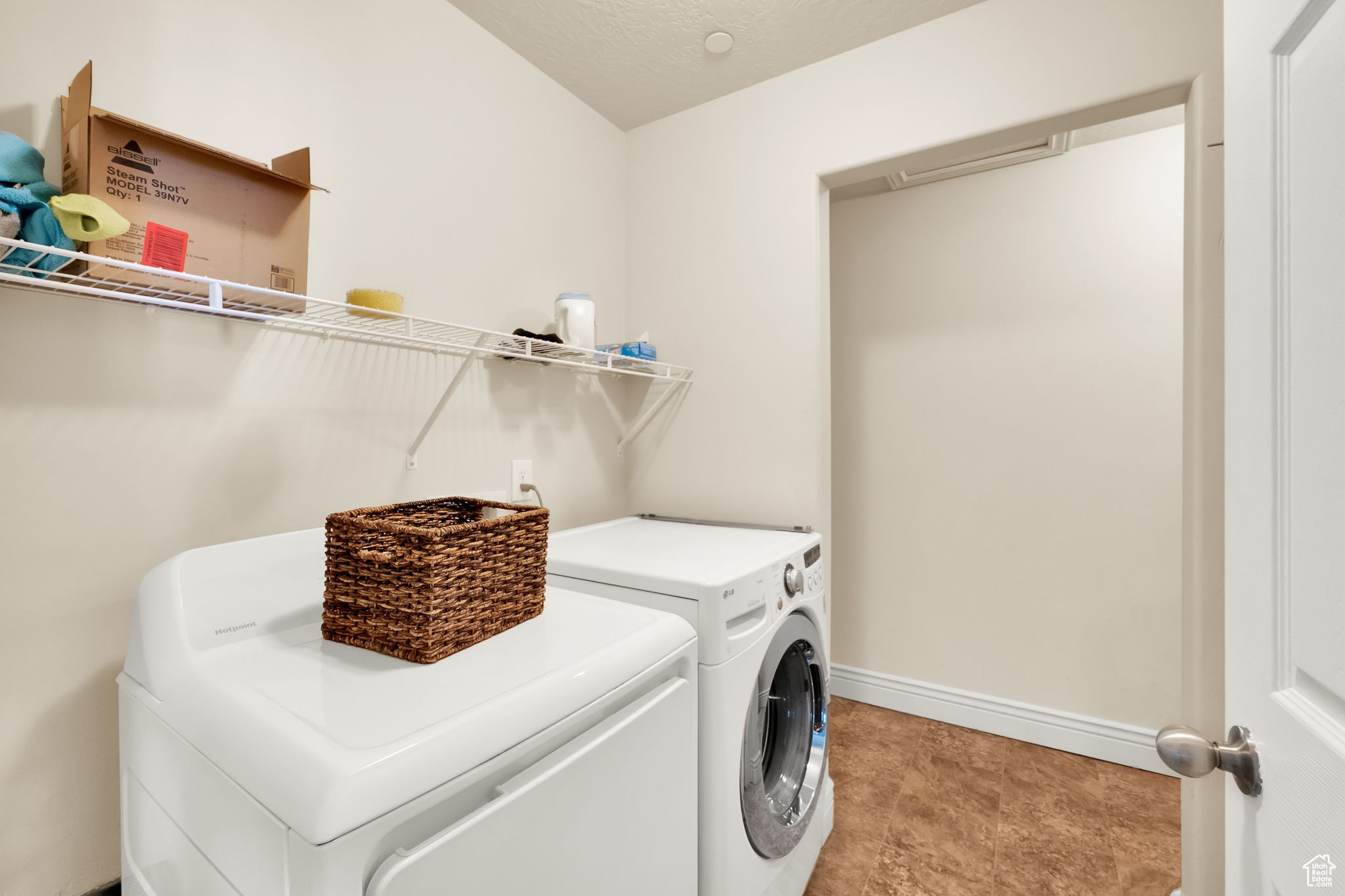 EAST TOWN VILLAGE PH 28 - Residential