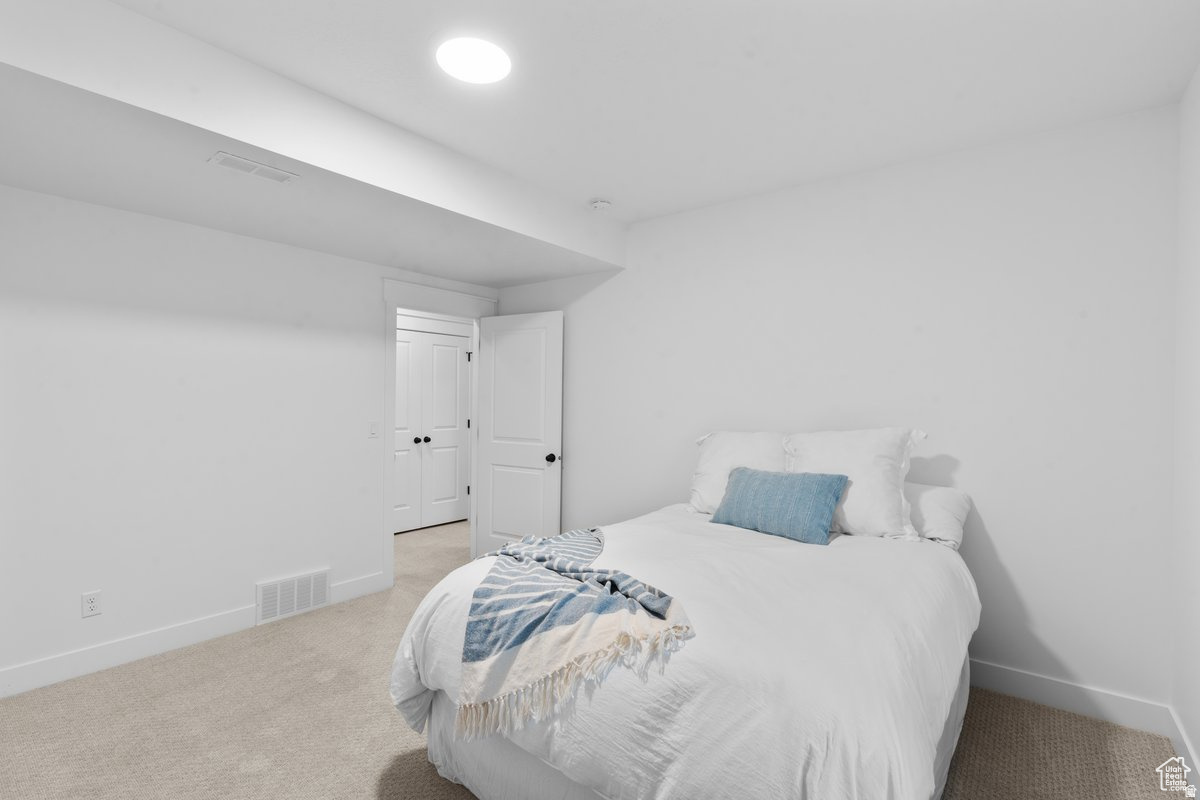 DAYBREAK - Residential