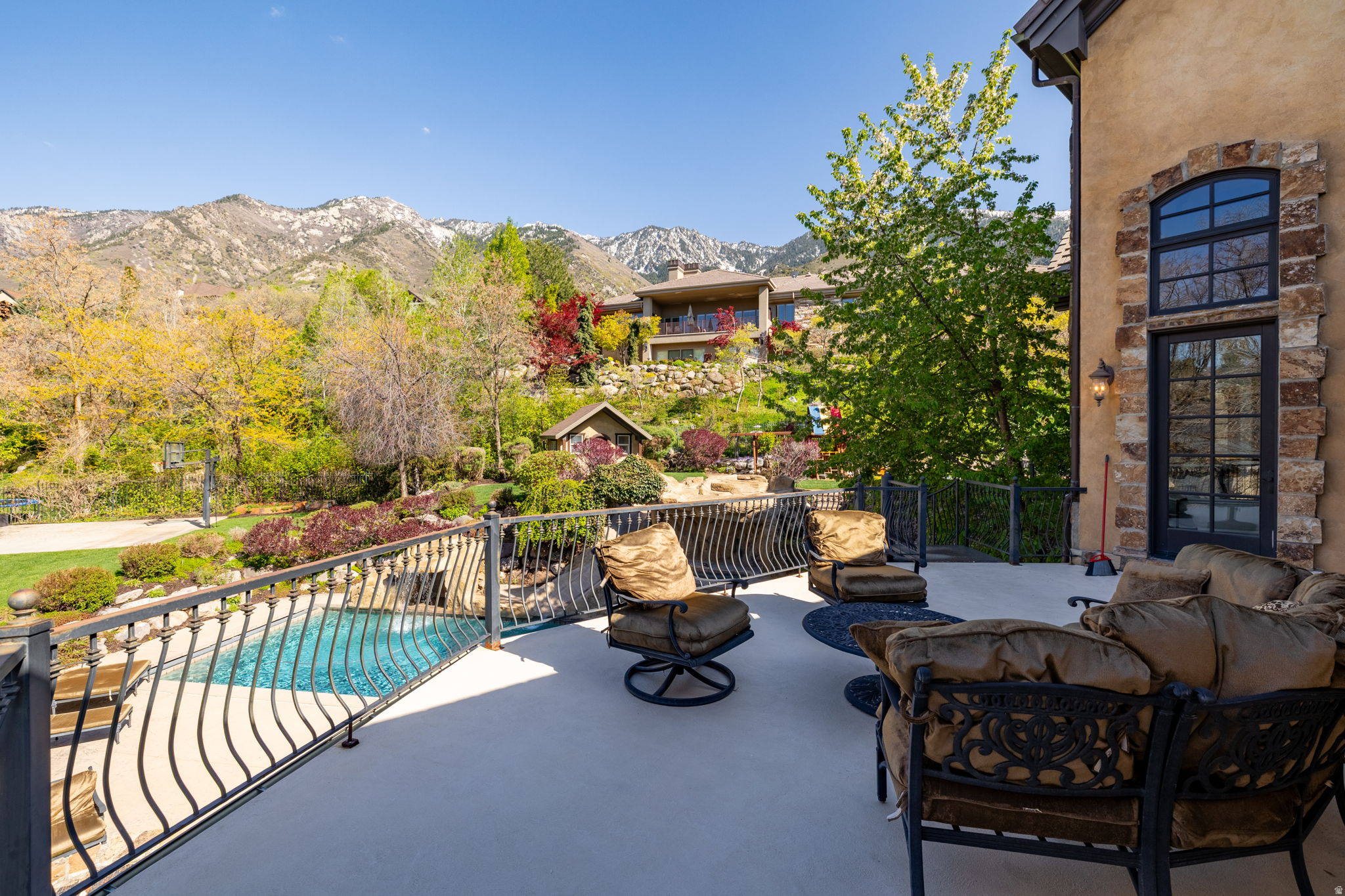 PEPPERWOOD - Residential