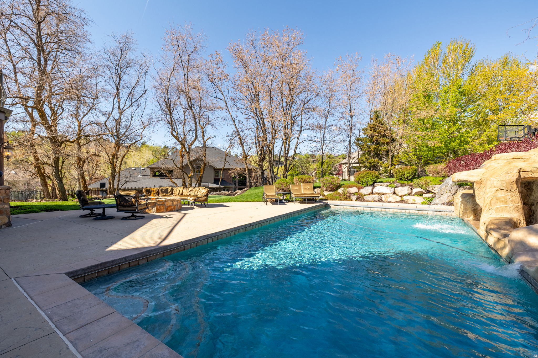 PEPPERWOOD - Residential