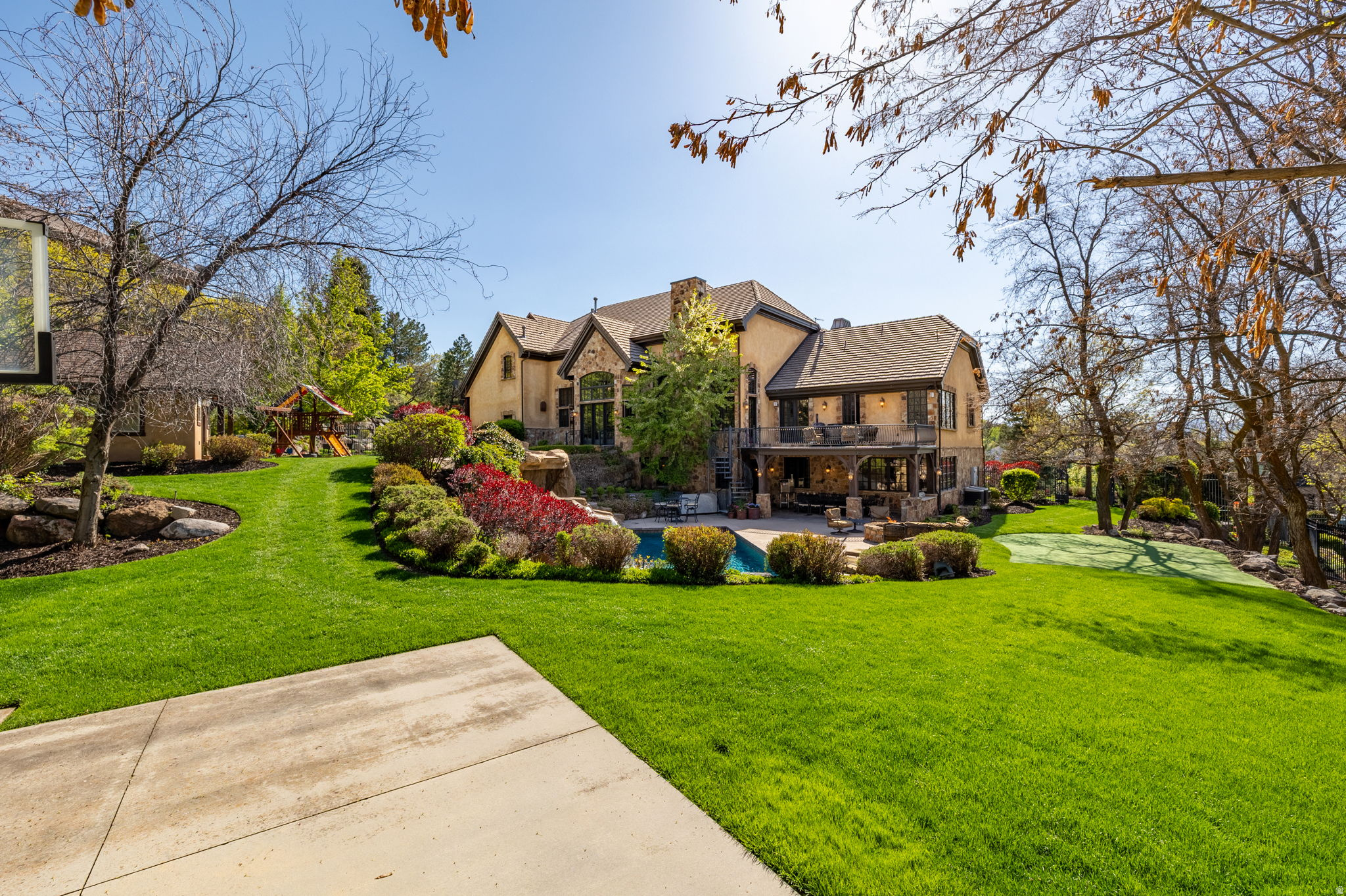 PEPPERWOOD - Residential