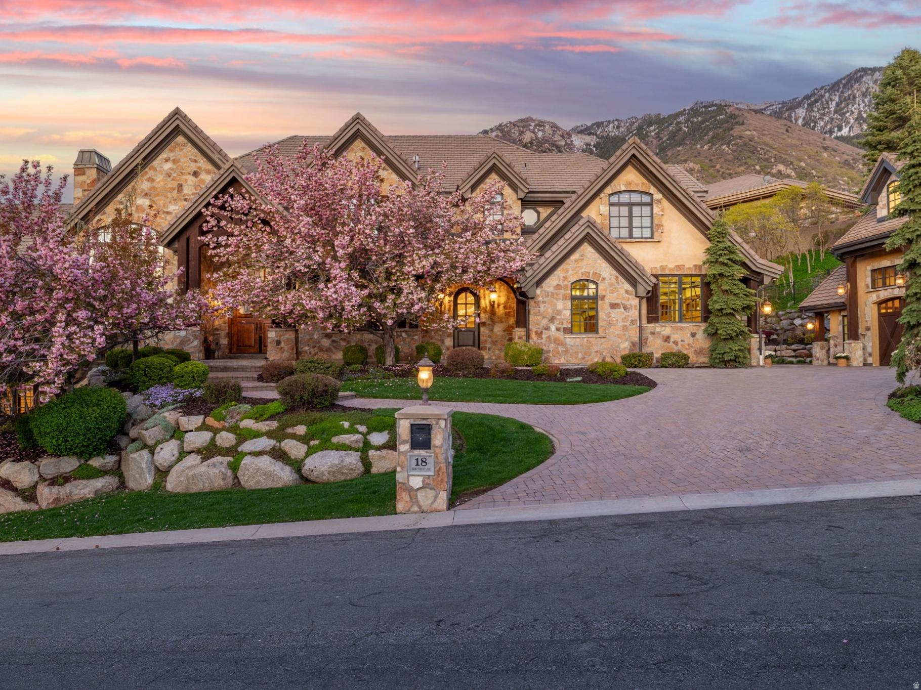 PEPPERWOOD - Residential