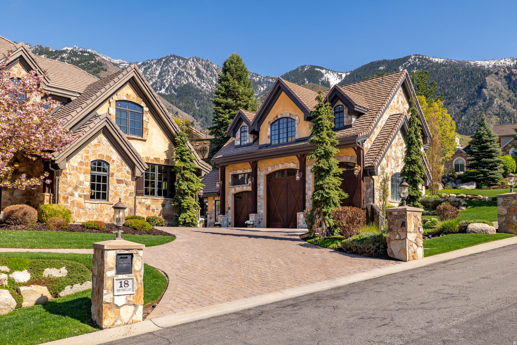 PEPPERWOOD - Residential