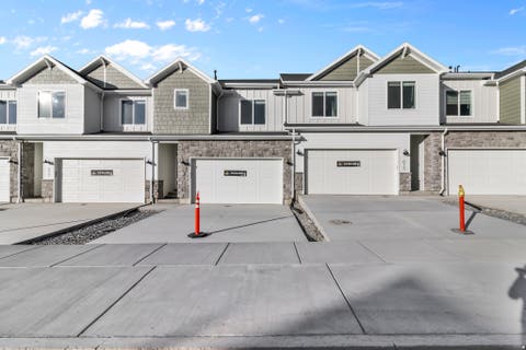 Townhouse For Sale - 733 W 725<br/> Smithfield, UT 84335