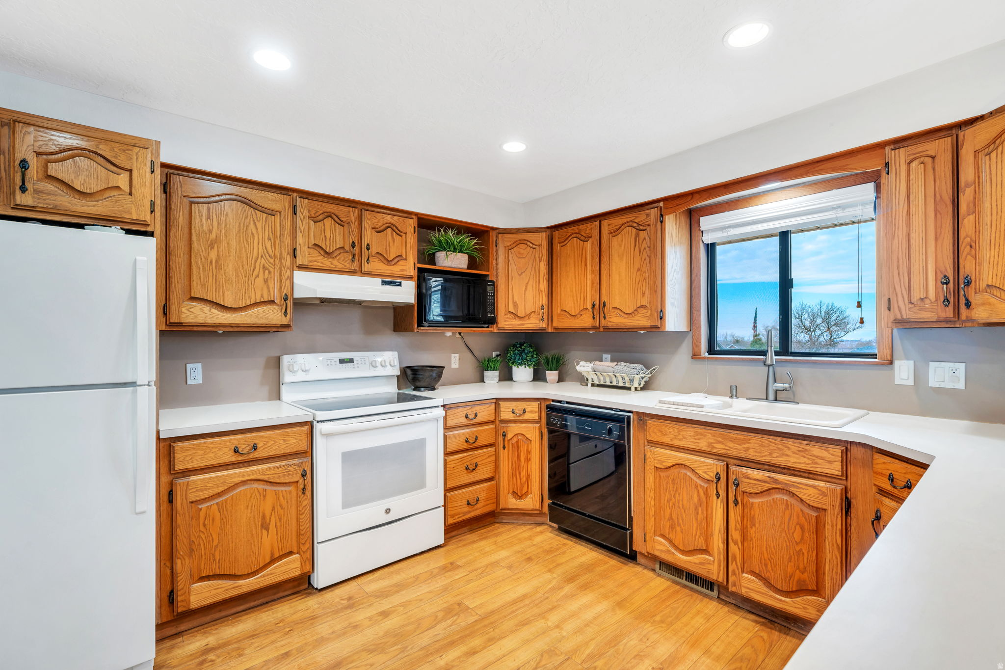 HEATHER HEIGHTS - Residential