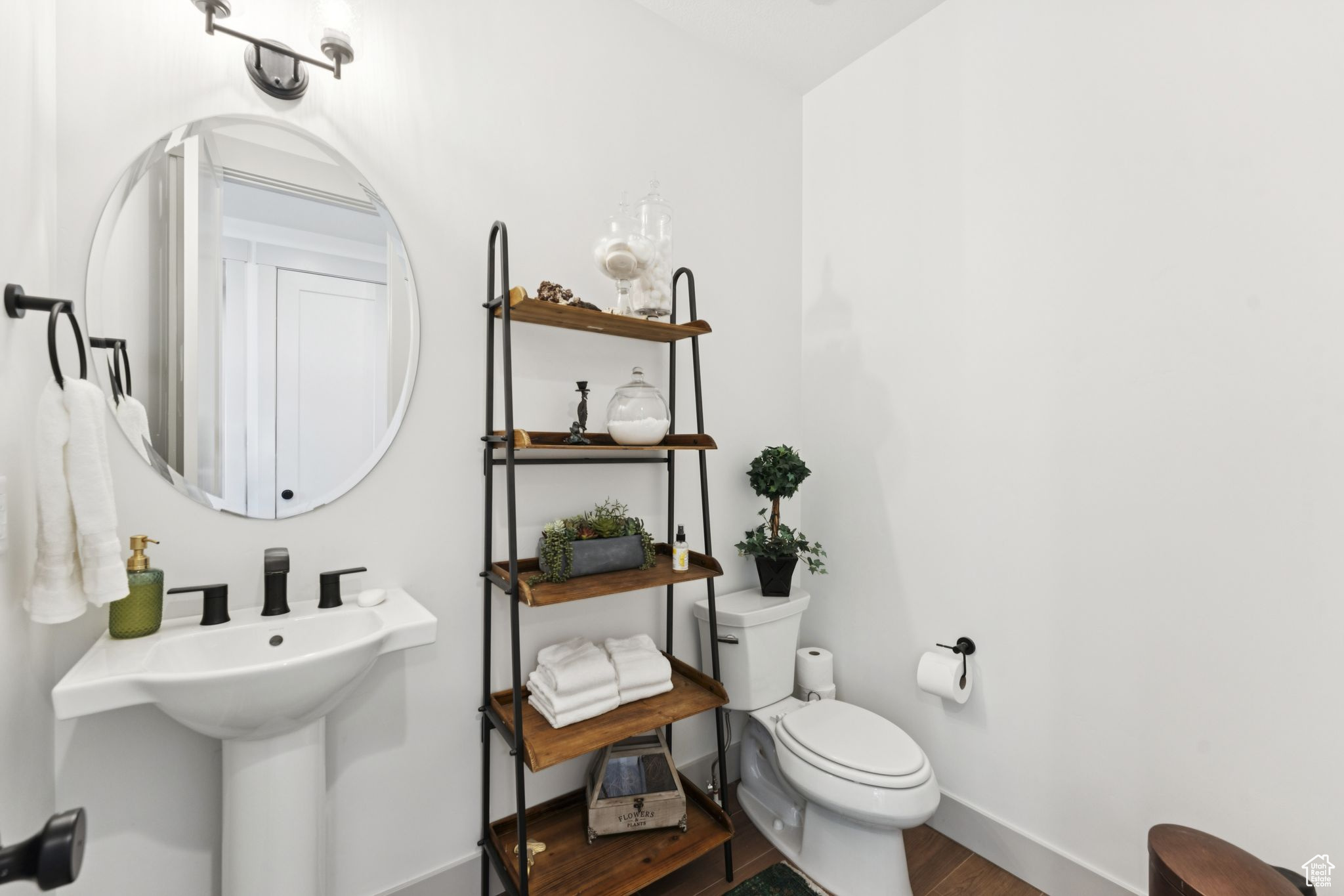 ORCHARD RIDGE EST 202 - Residential