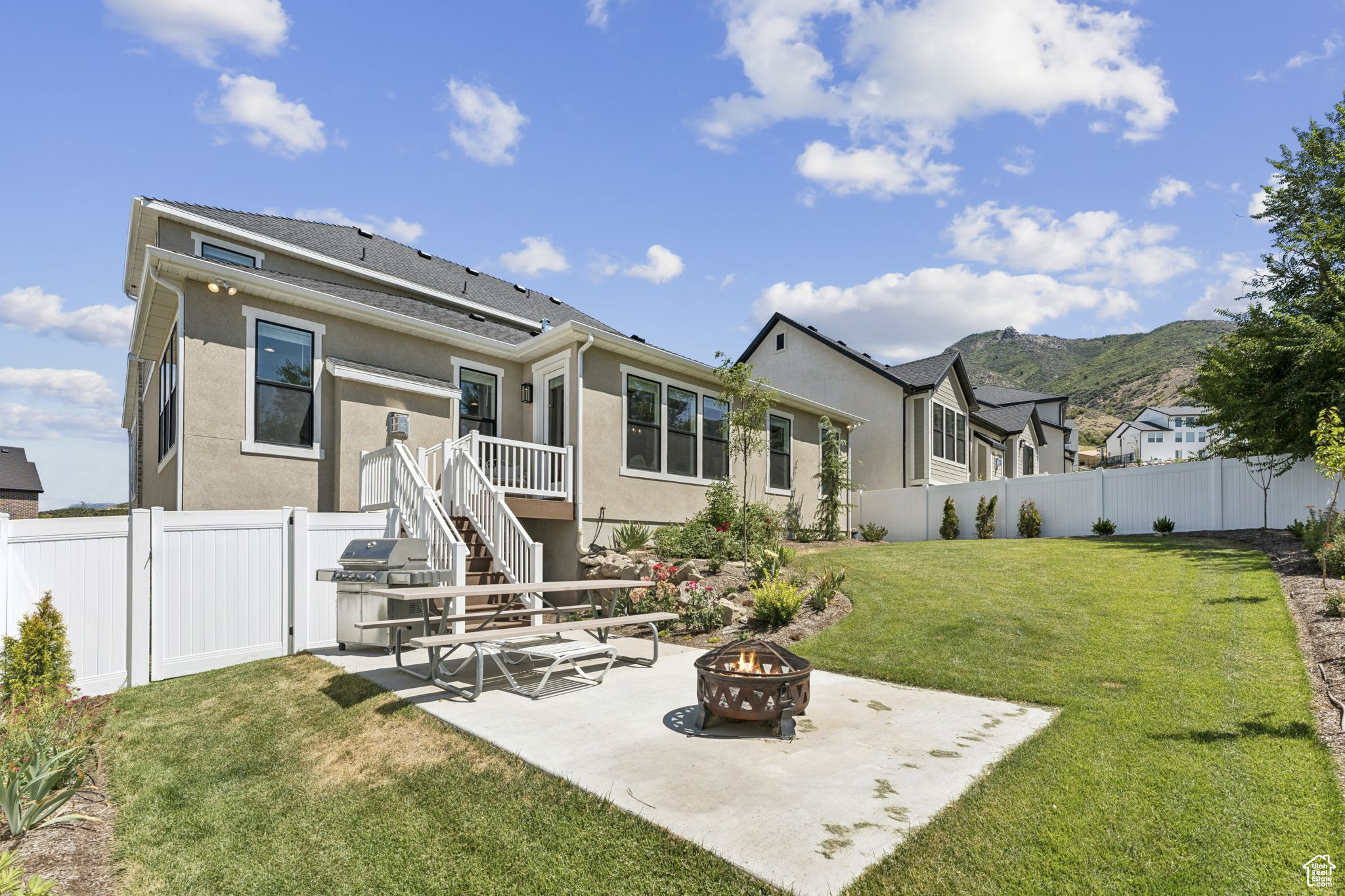 ORCHARD RIDGE EST 202 - Residential