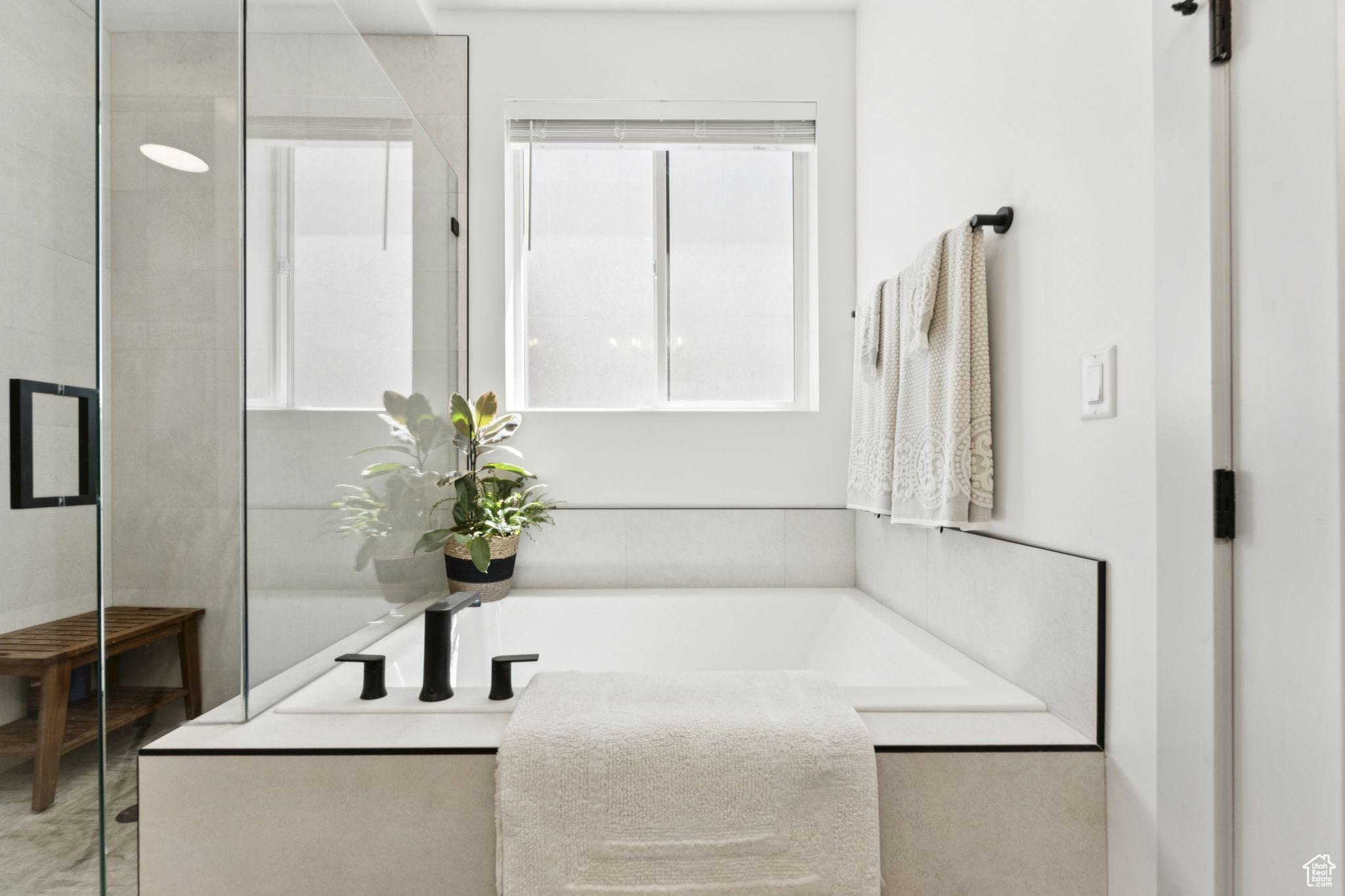 ORCHARD RIDGE EST 202 - Residential