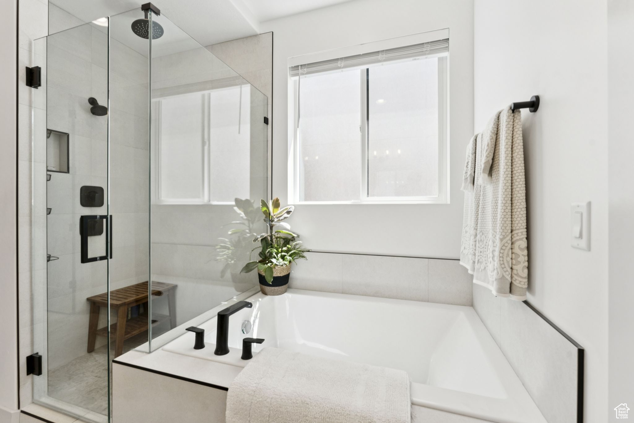 ORCHARD RIDGE EST 202 - Residential
