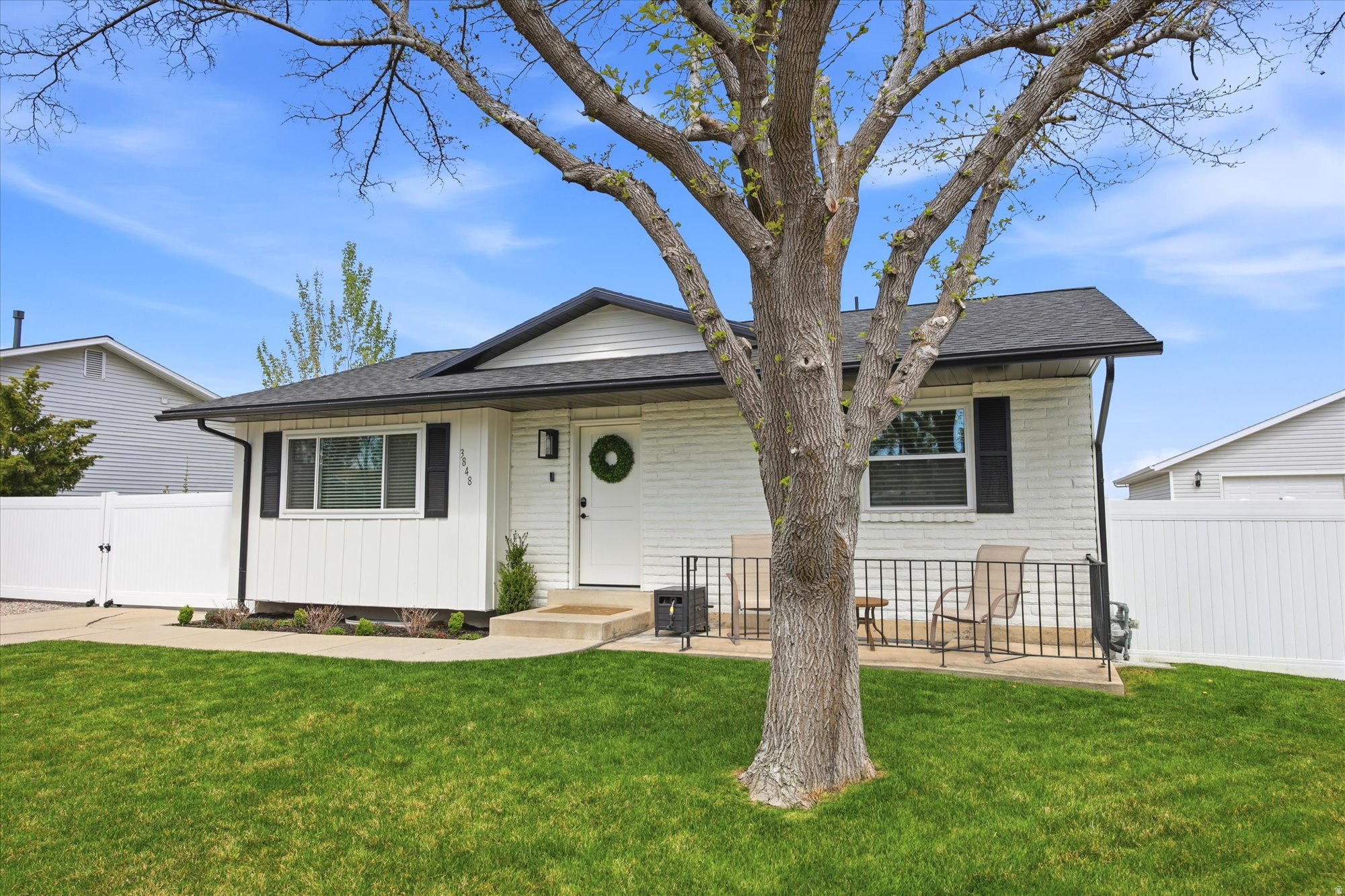 COUNTRY HILLS #2 - Residential