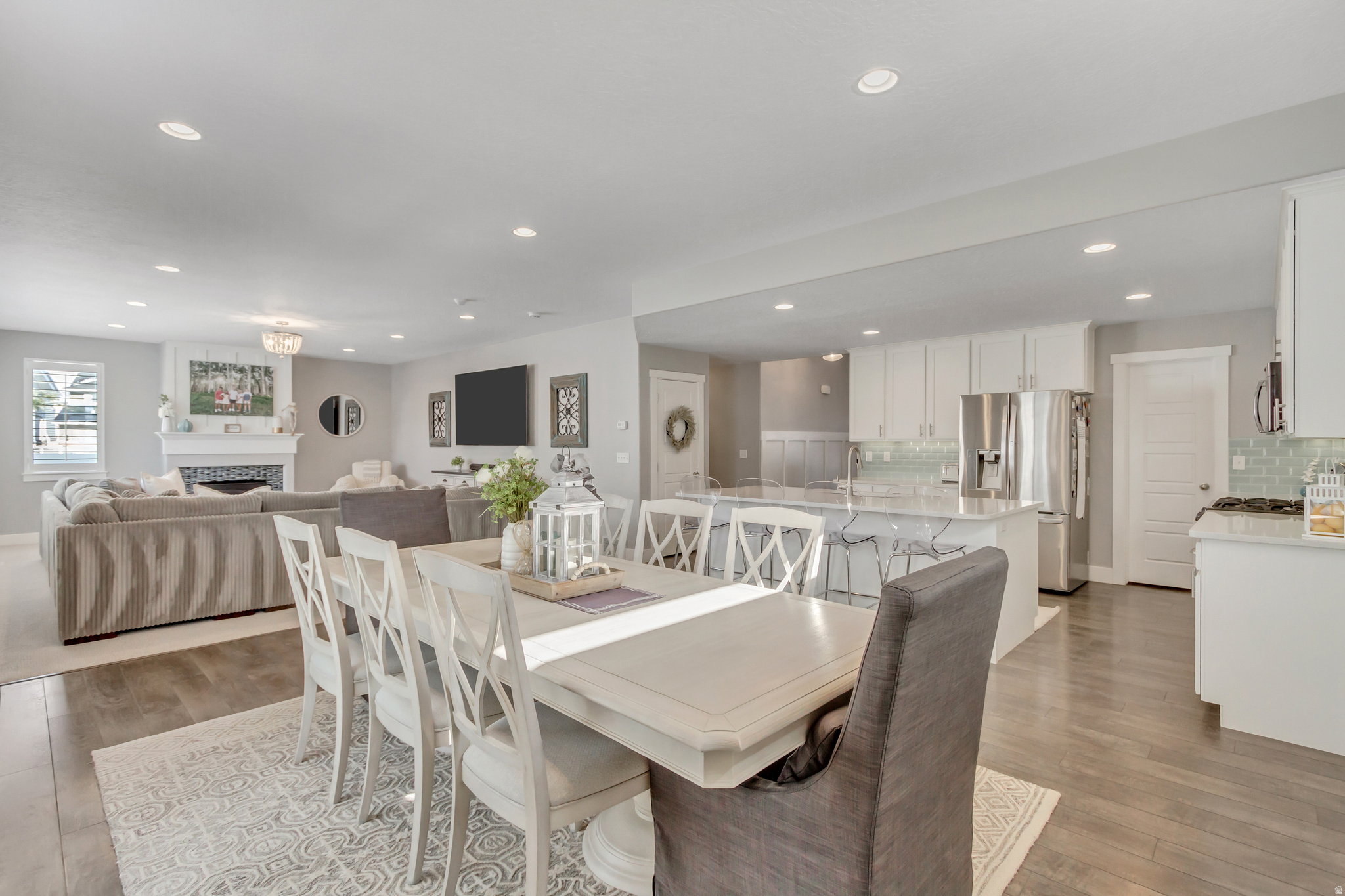 MEADOWS - Residential