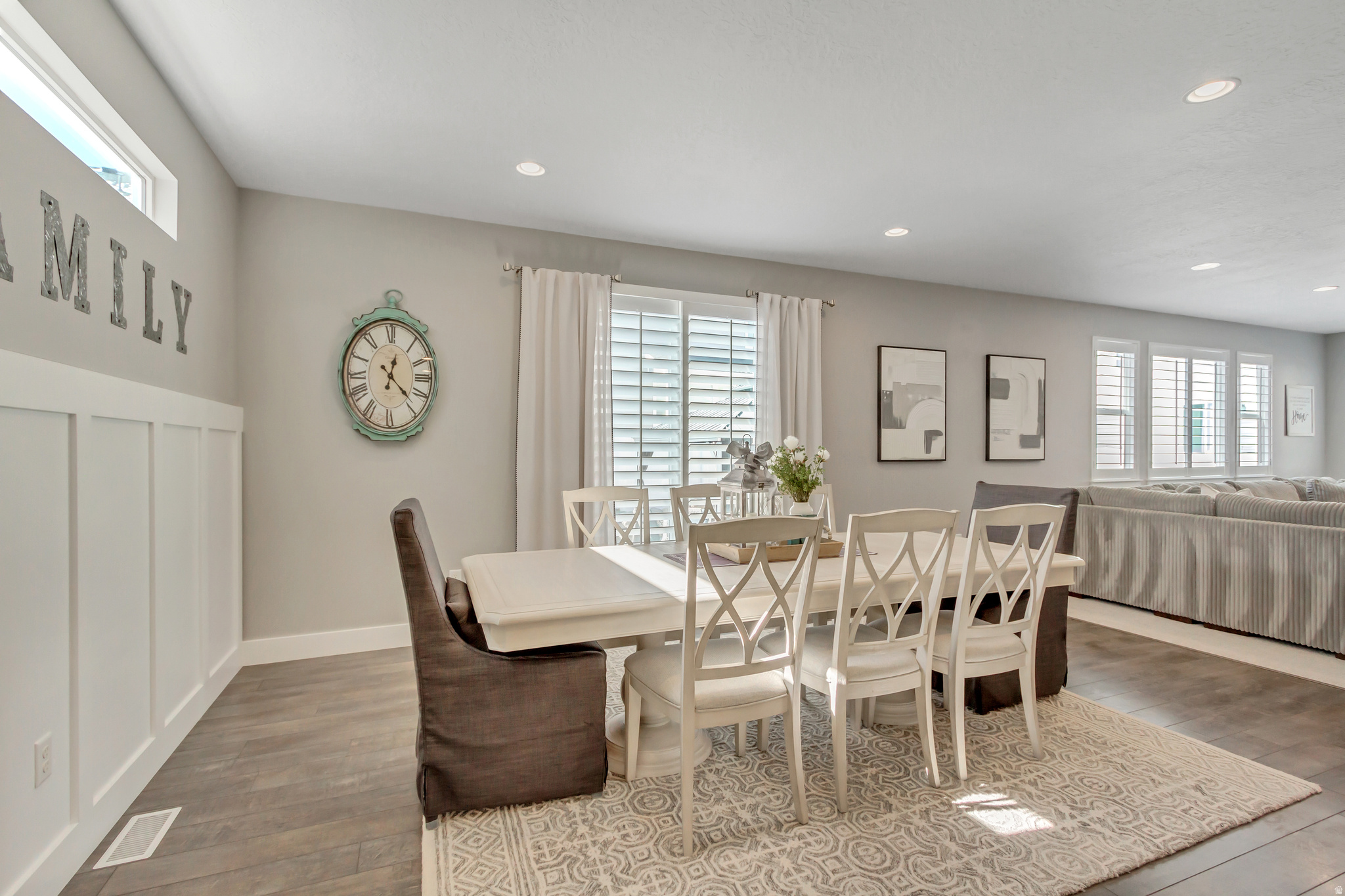 MEADOWS - Residential