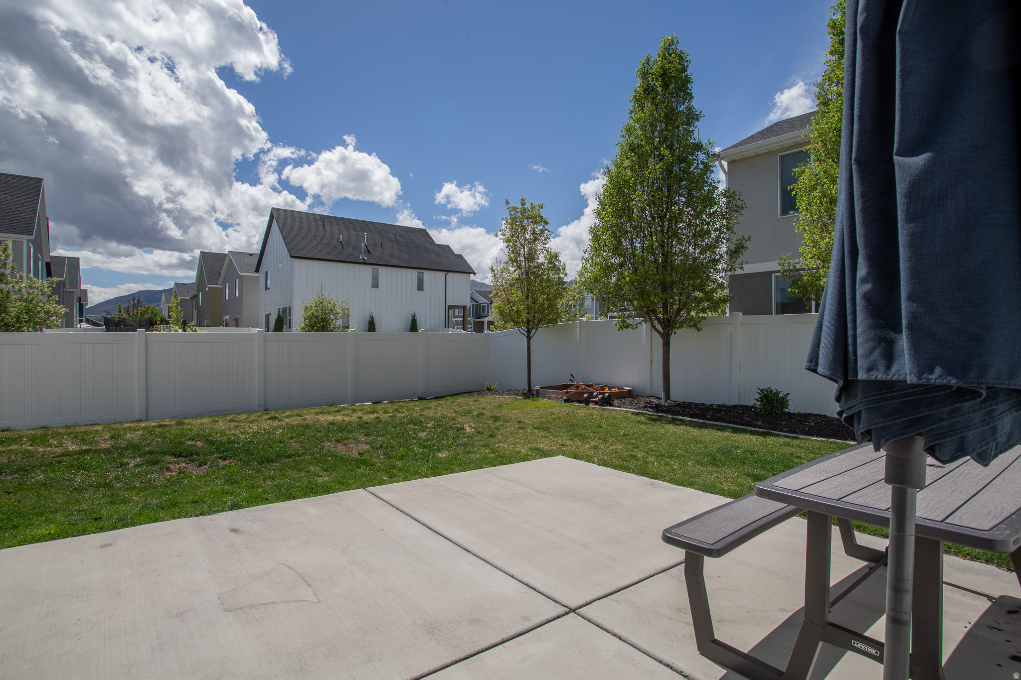LEGACY FARMS - Residential