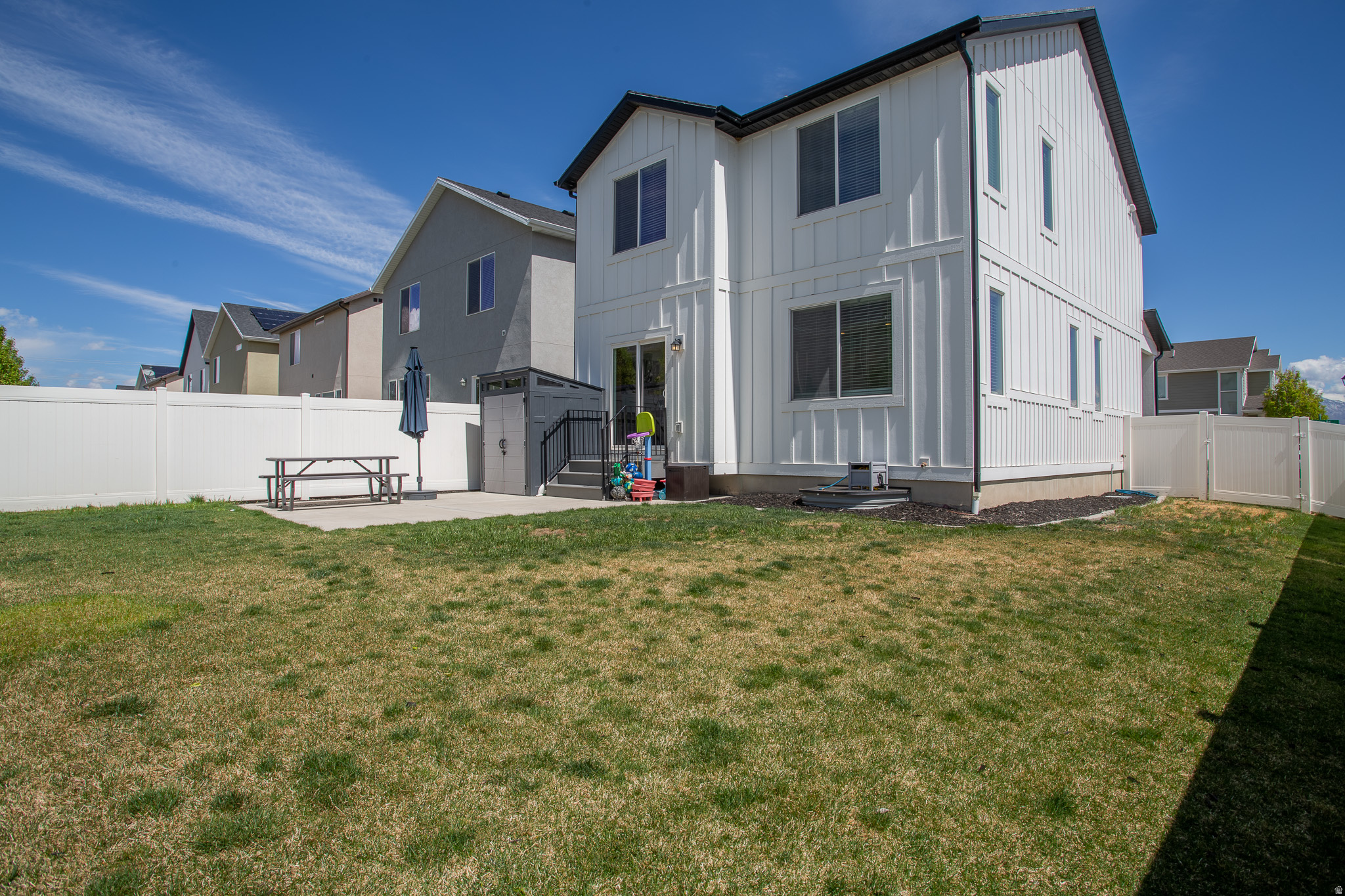 LEGACY FARMS - Residential