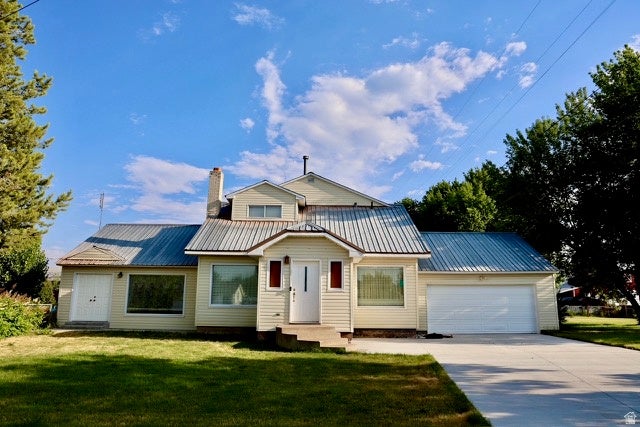 Photo of 25 W FIRST N, Paris, ID 83261 (MLS # 2176467)