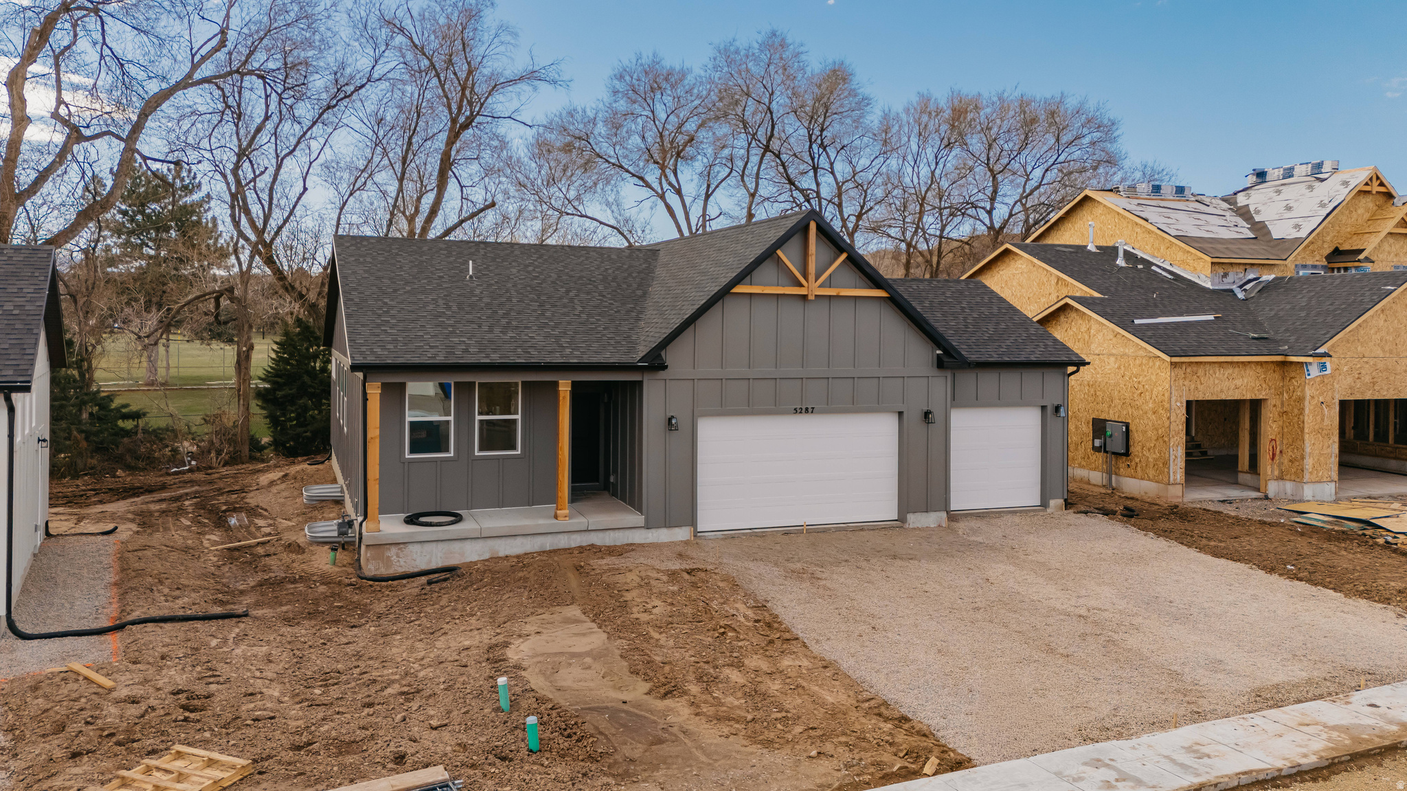 RIVERSIDE ESTATES - Residential