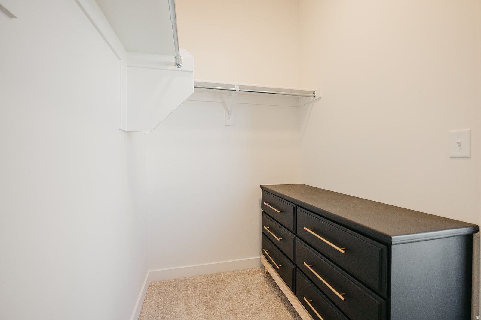 RIVERSIDE ESTATES - Residential