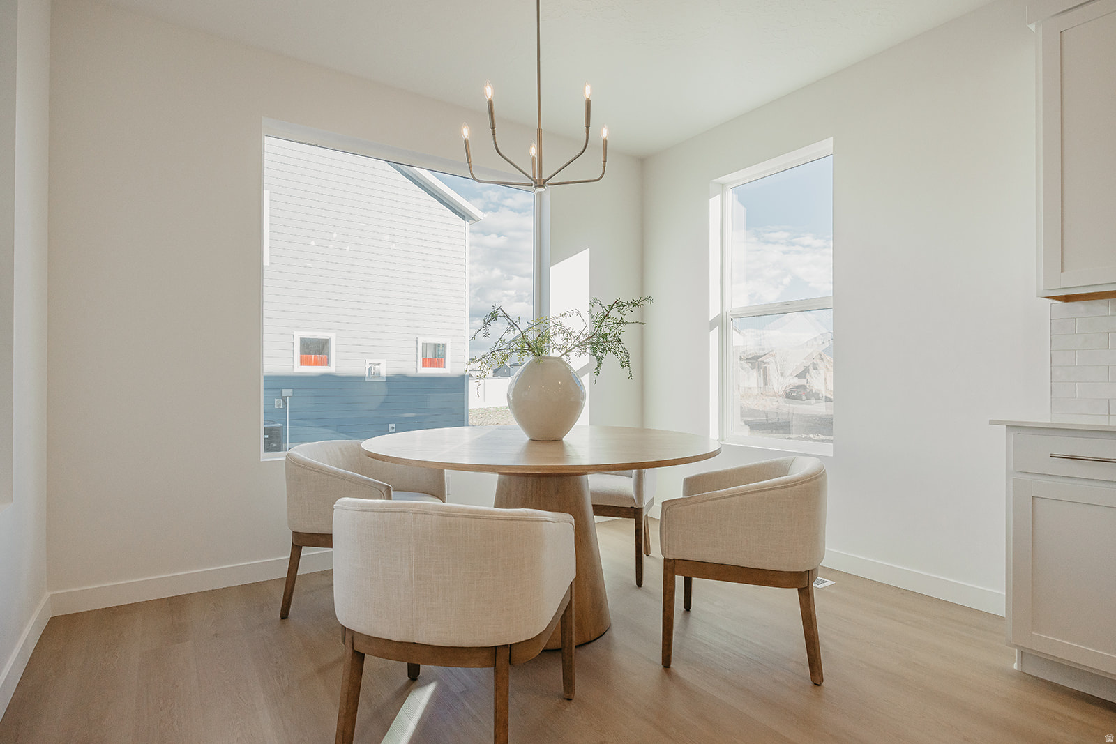 RIVERSIDE ESTATES - Residential