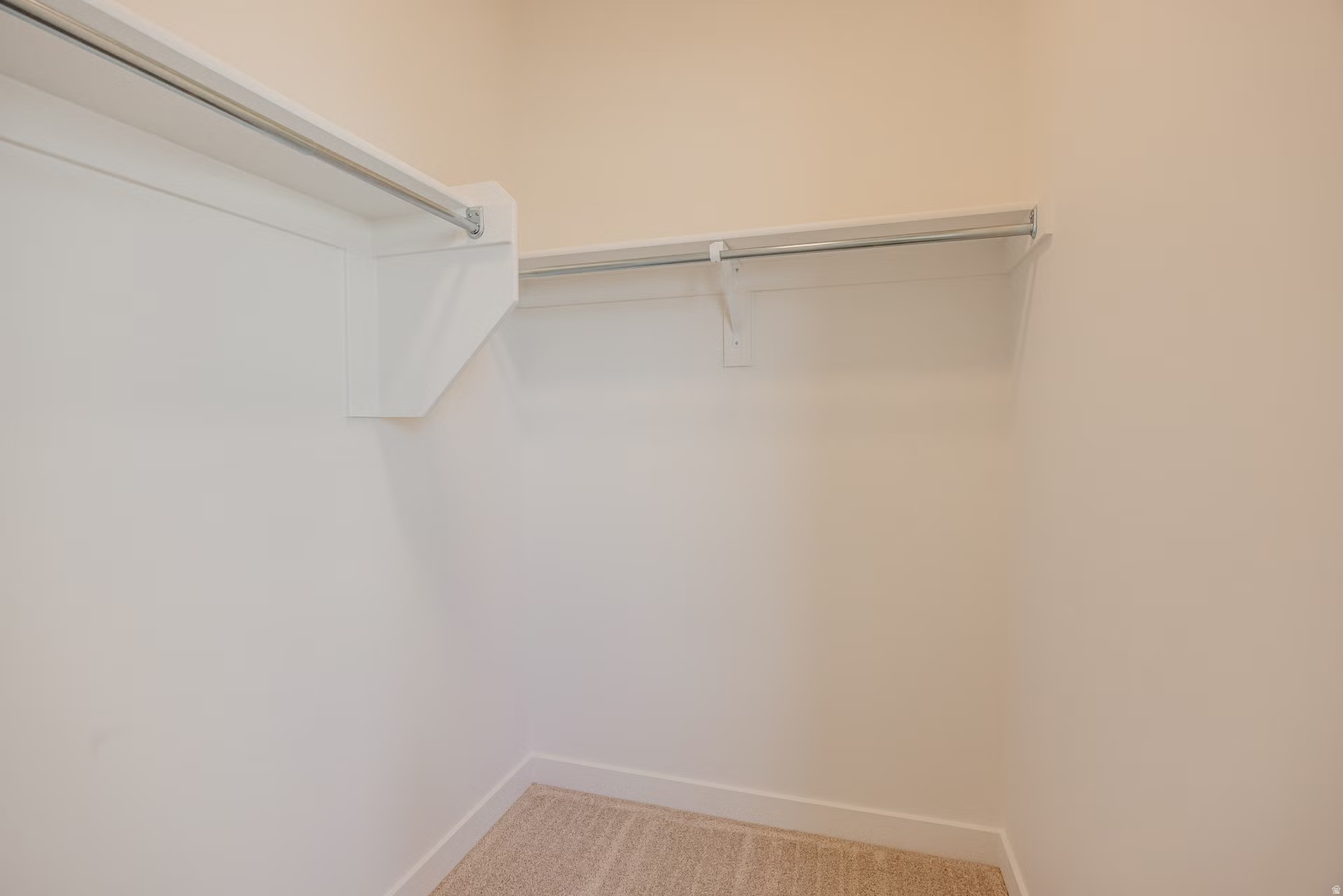 RIVERSIDE ESTATES - Residential