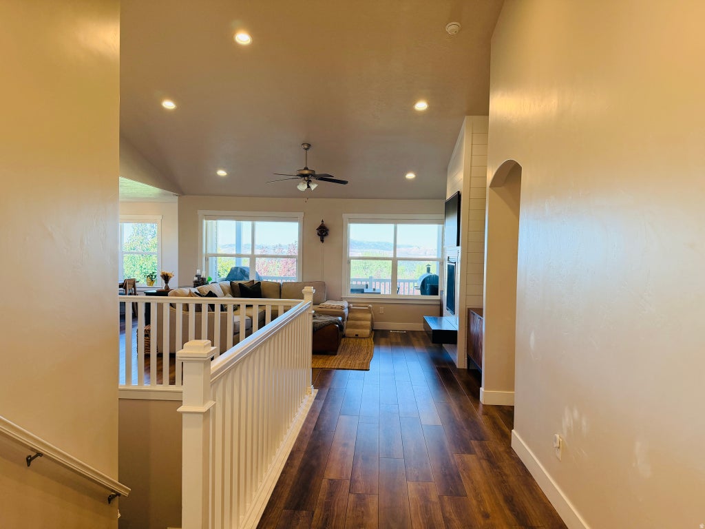 Photo of 575 N 750 E, Hyde Park, UT 84318 (MLS # 2184596)