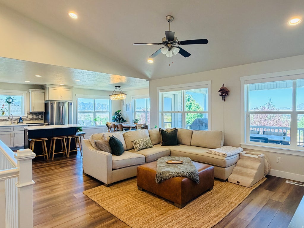 Photo of 575 N 750 E, Hyde Park, UT 84318 (MLS # 2184596)